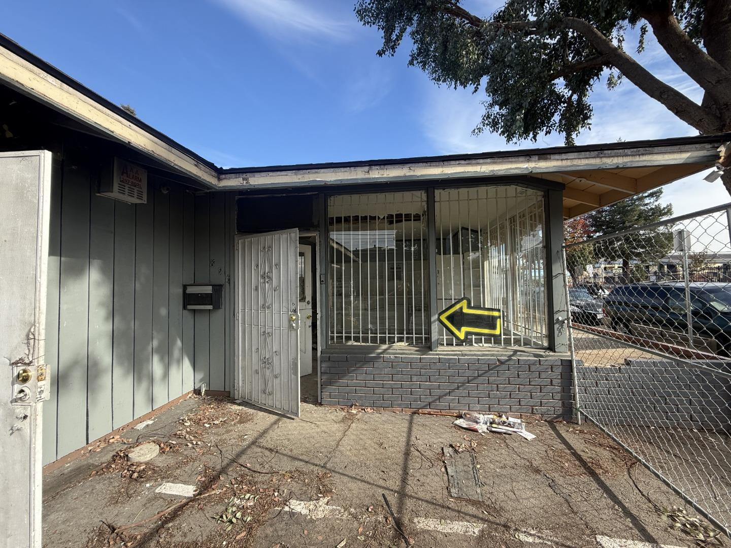 896 South Almaden Avenue