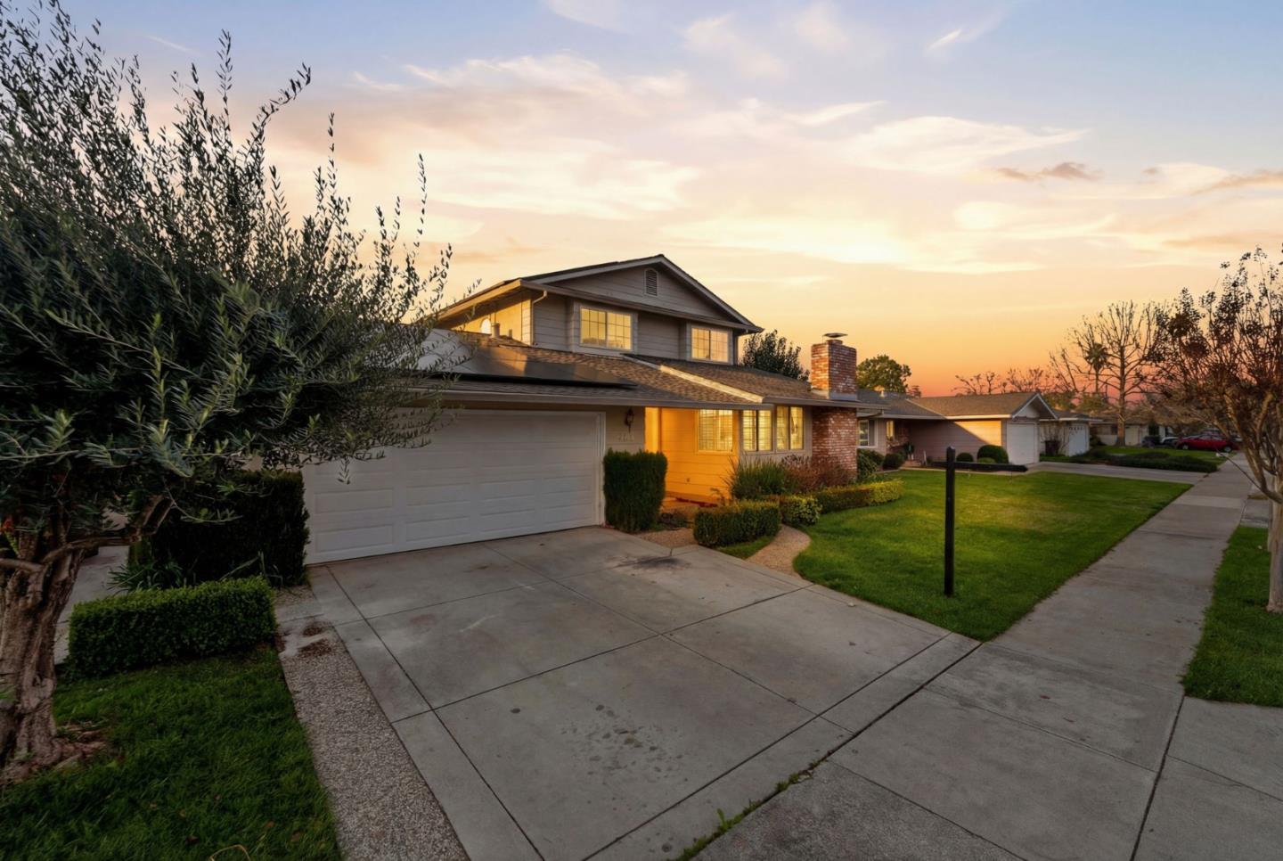 7609 Santa Paula Drive