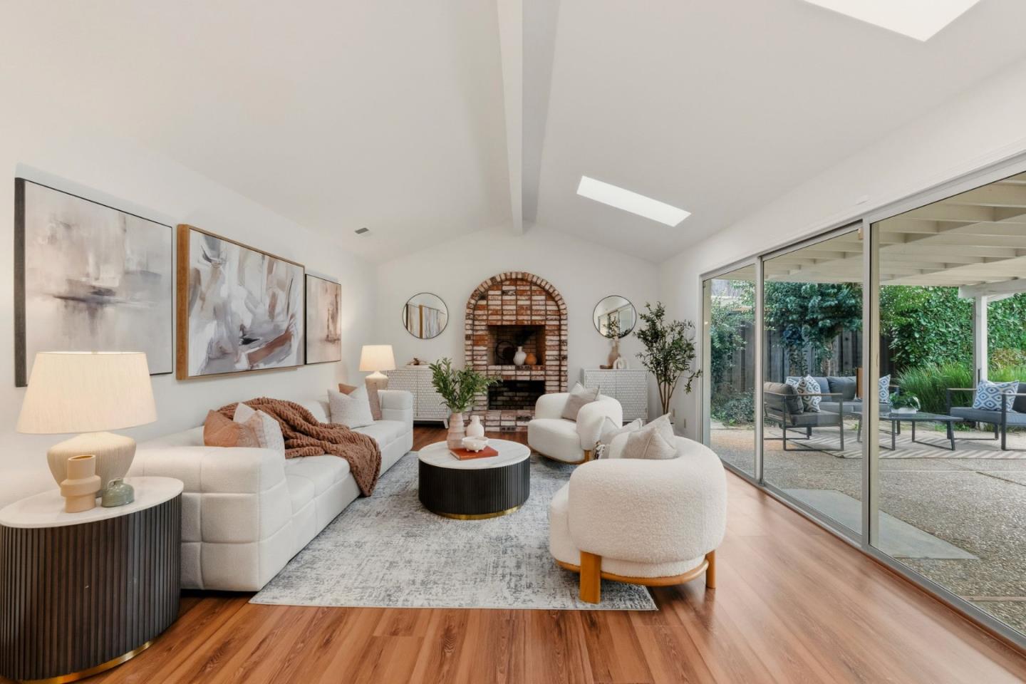 7609 Santa Paula Drive