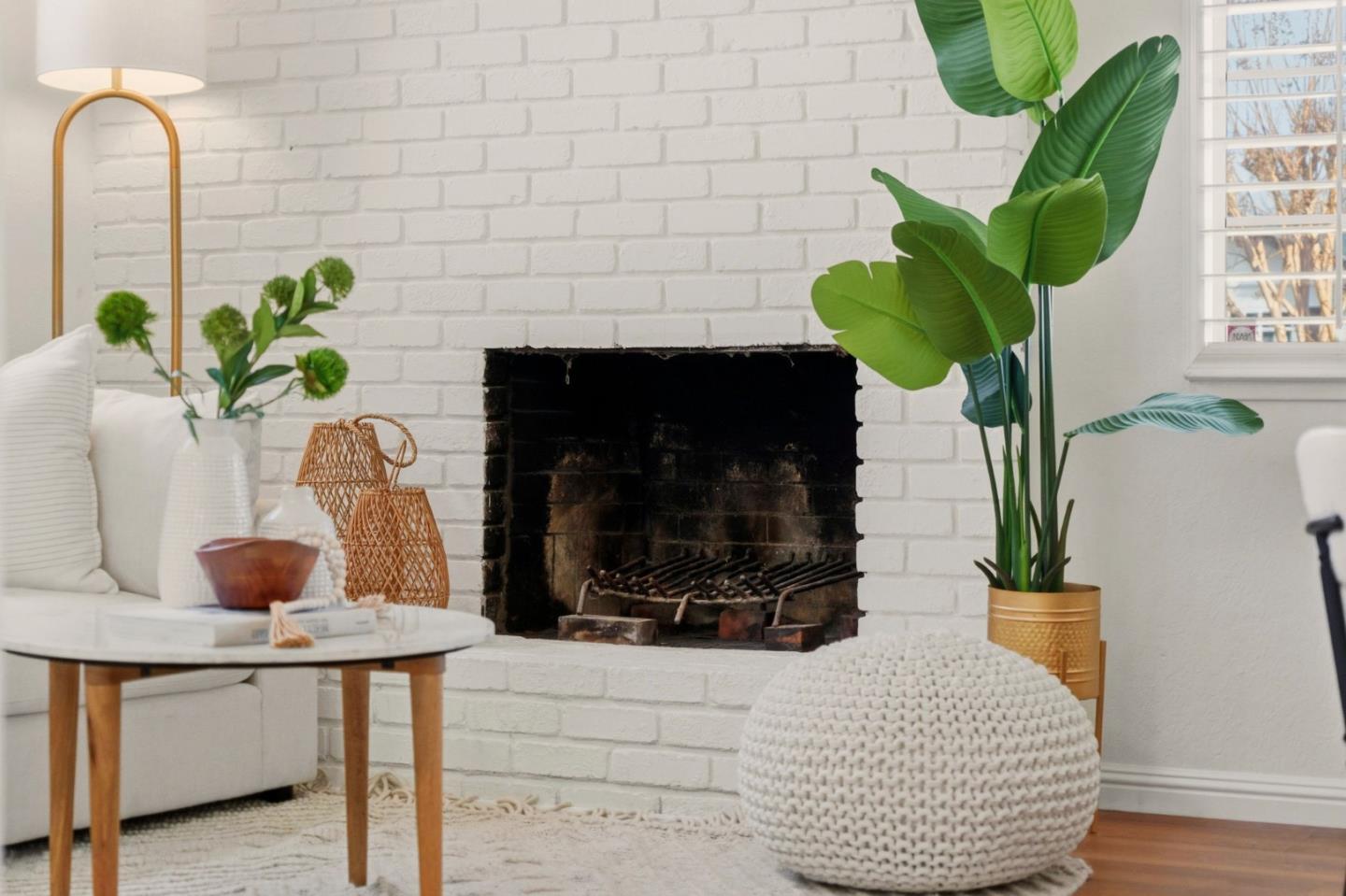 7609 Santa Paula Drive