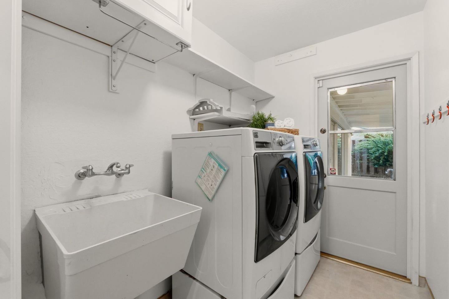 7609 Santa Paula Drive