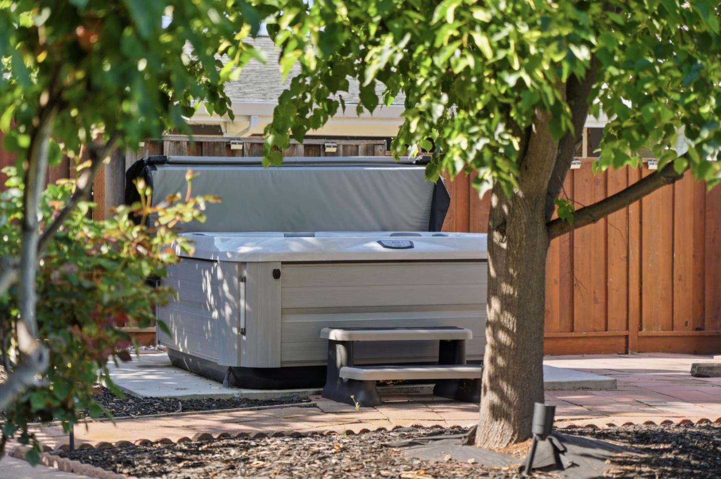 5315 Calderwood Lane