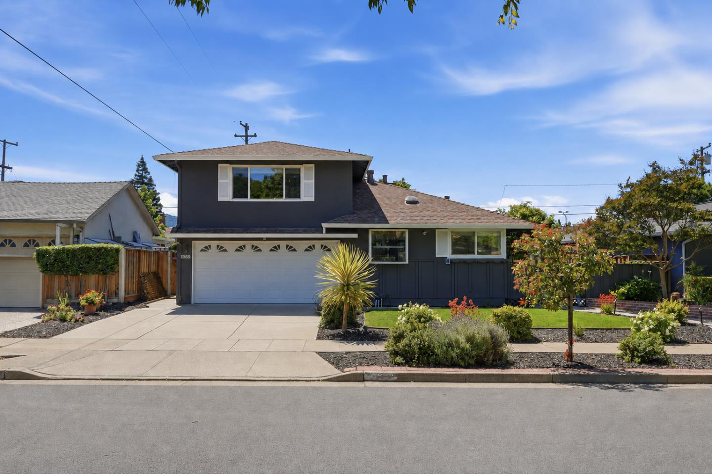 5315 Calderwood LN