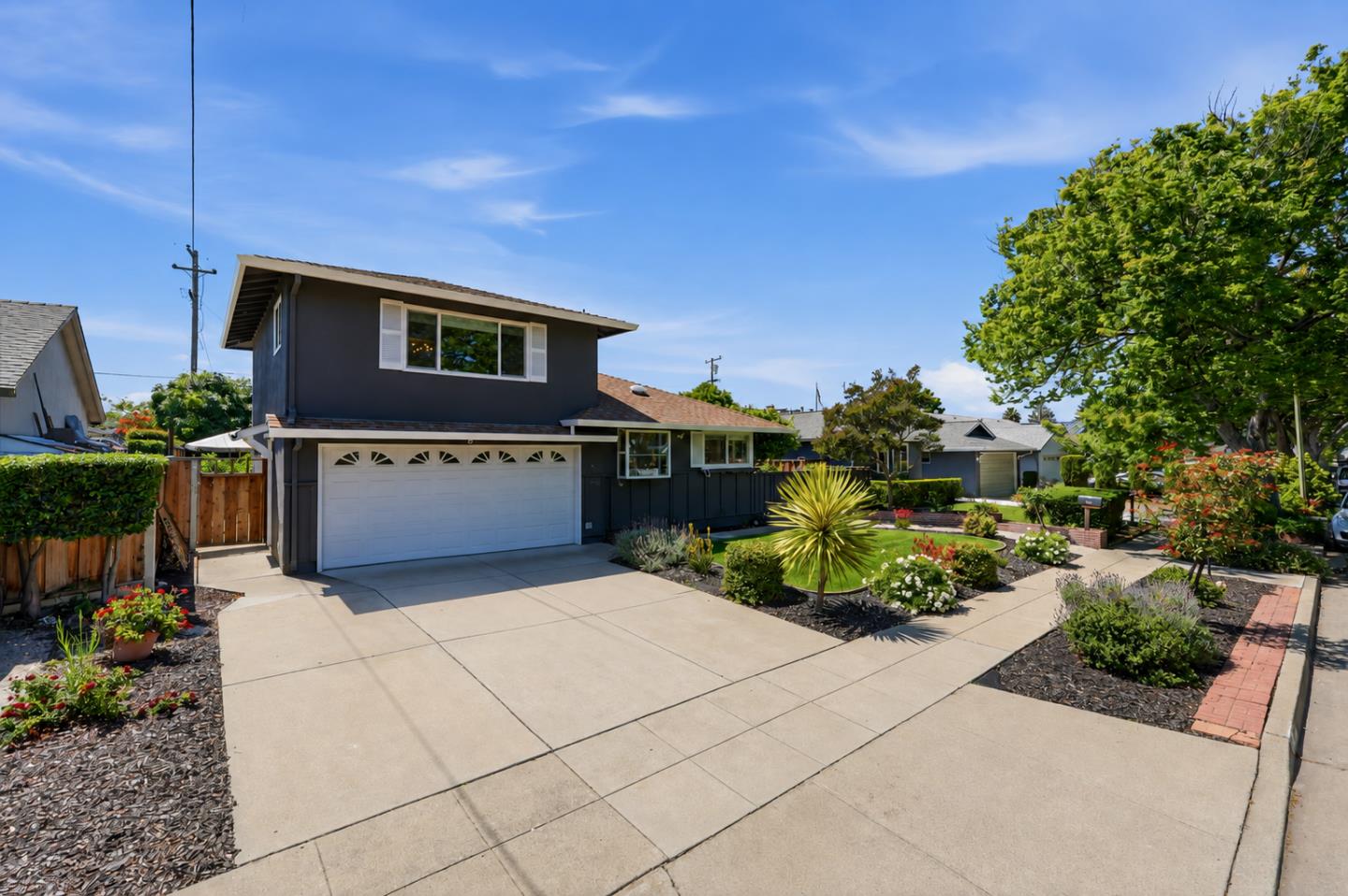 5315 Calderwood LN