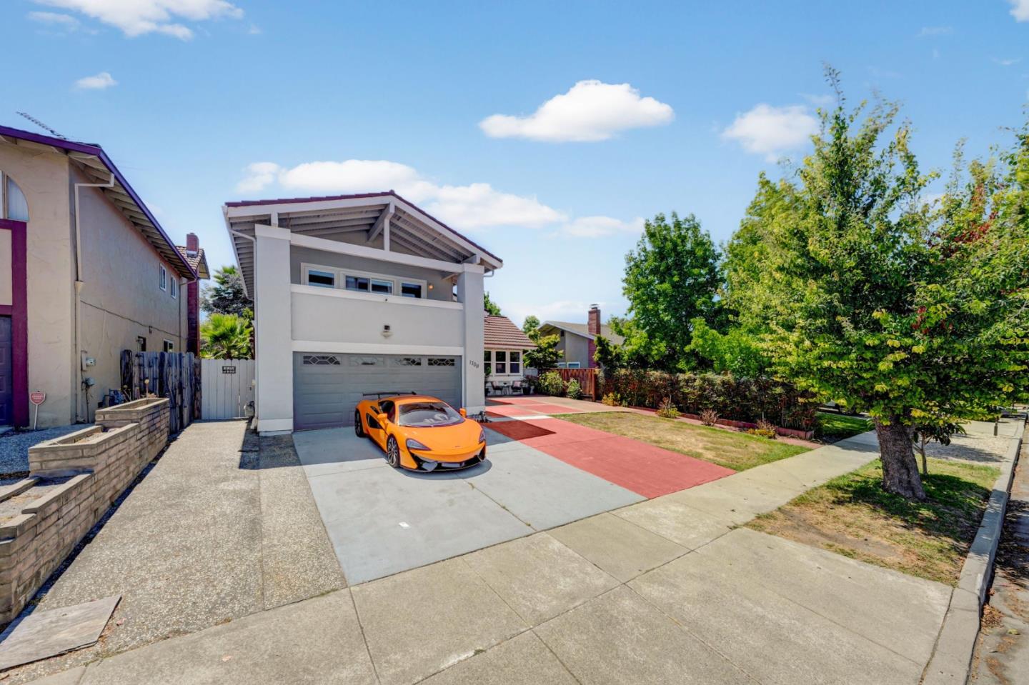 1709 Four Oaks RD