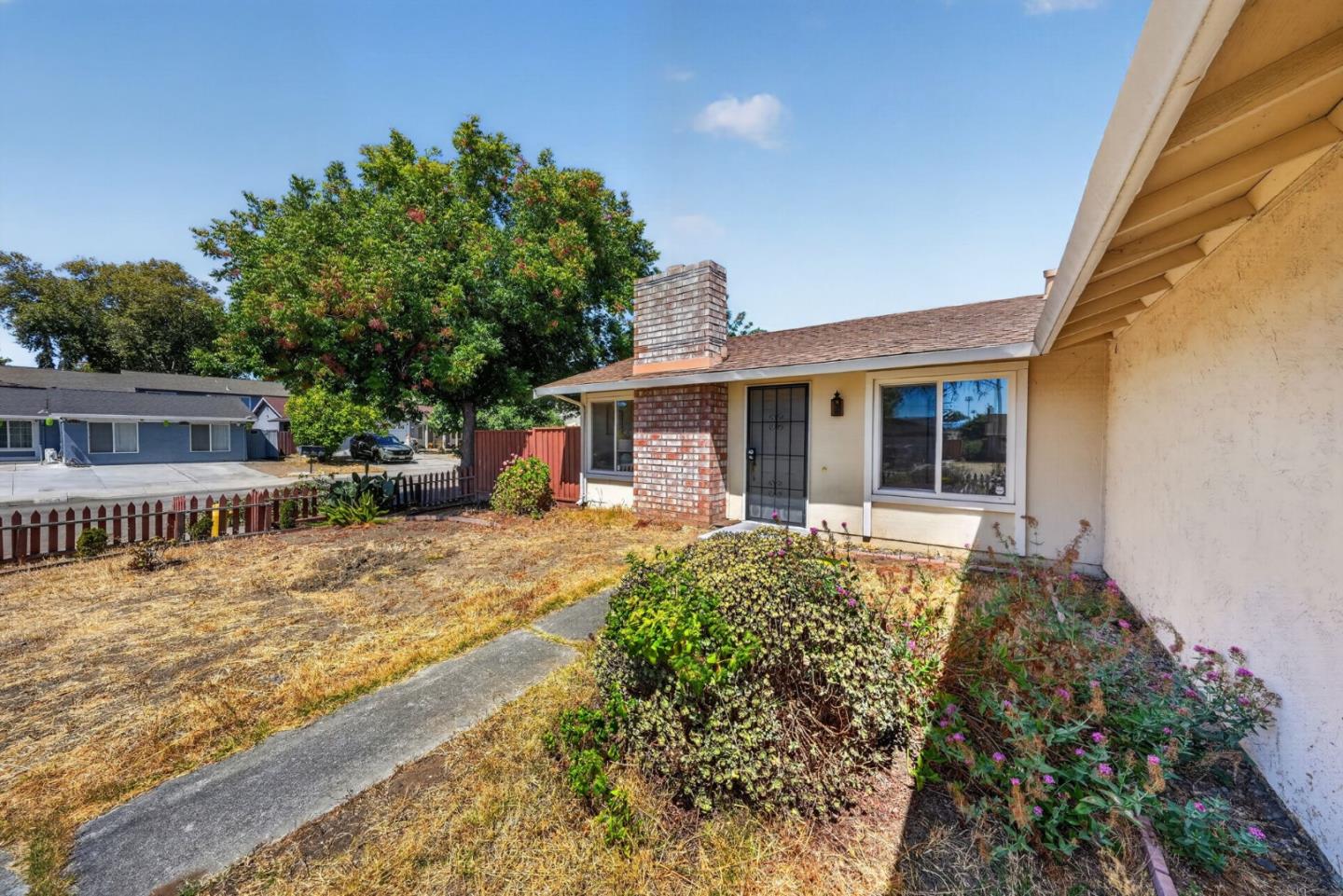 2422 Ridgeglen WAY