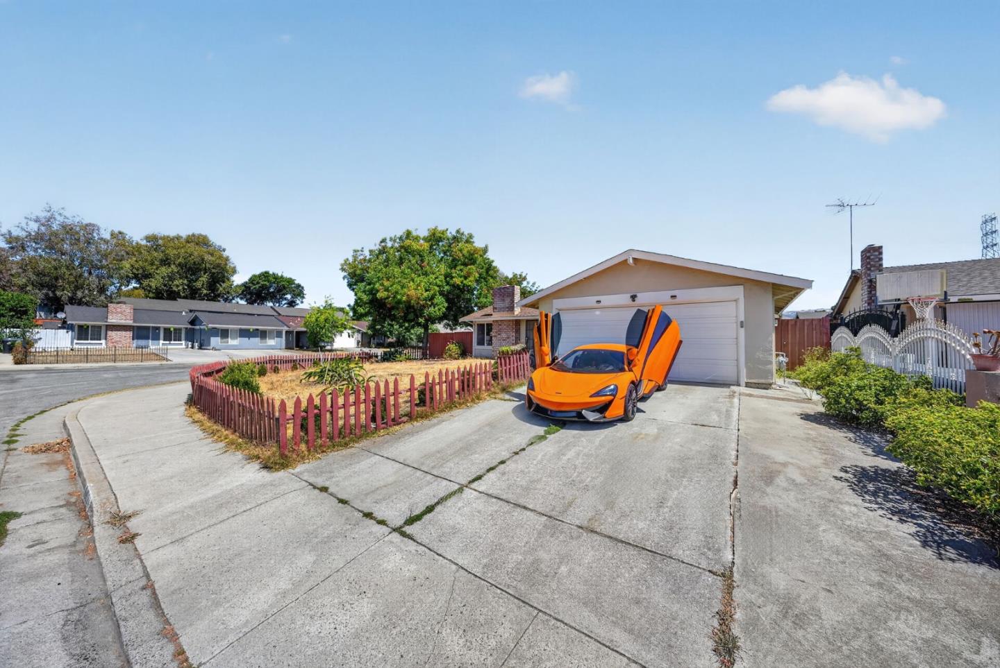 2422 Ridgeglen WAY