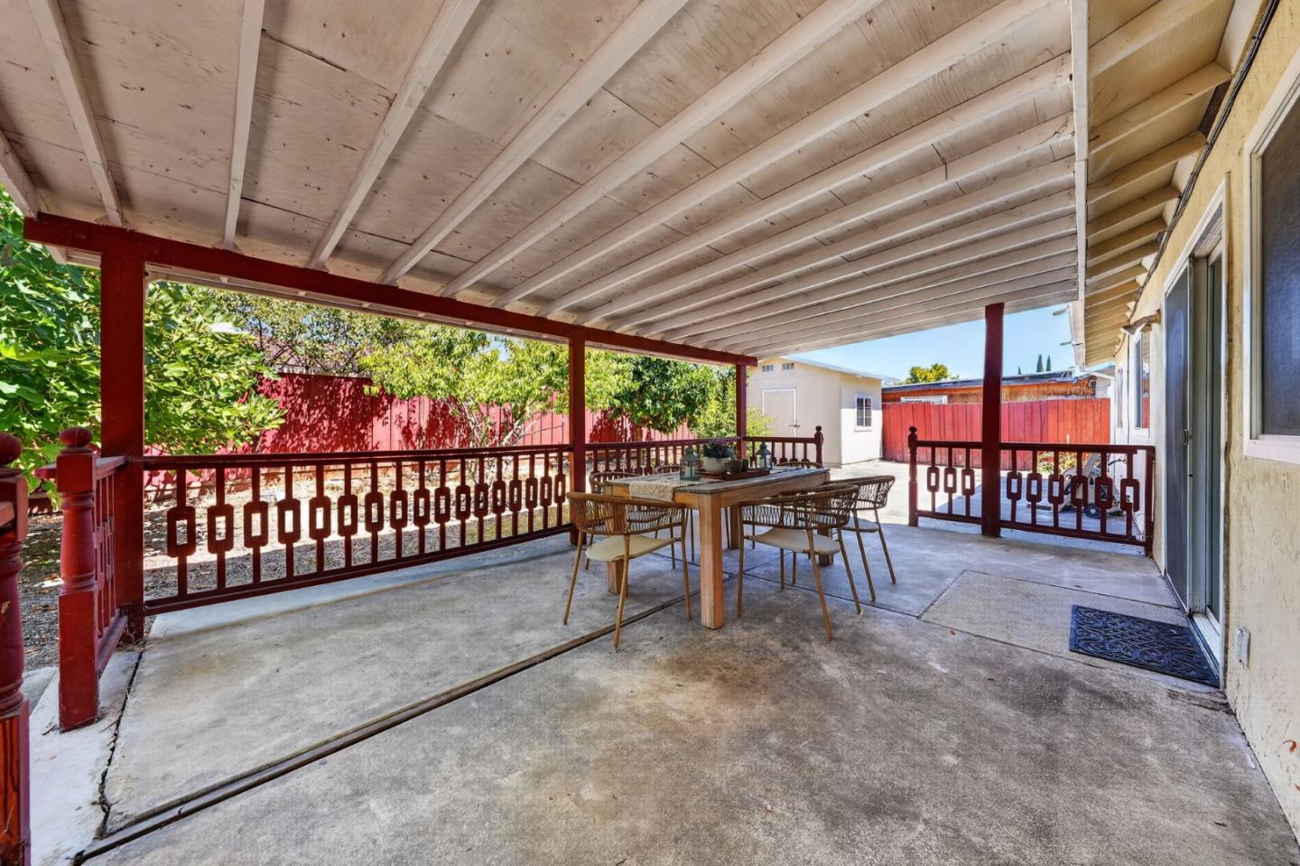 2422 Ridgeglen WAY
