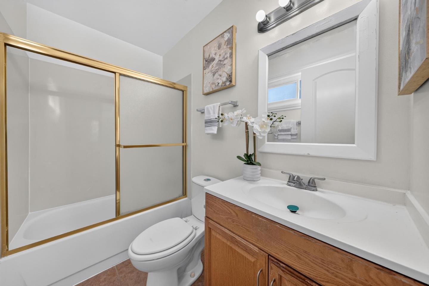 2422 Ridgeglen WAY