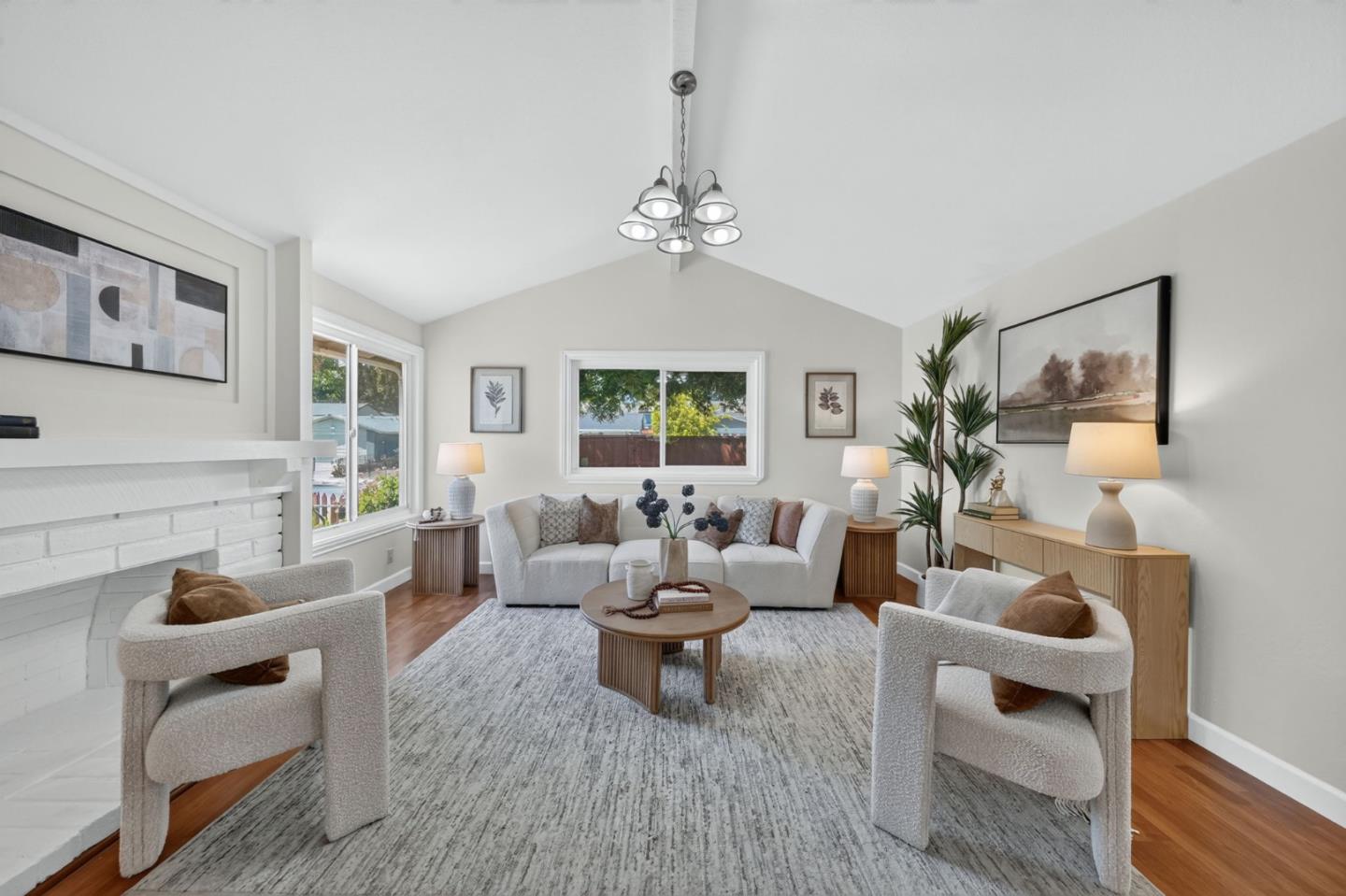 2422 Ridgeglen WAY