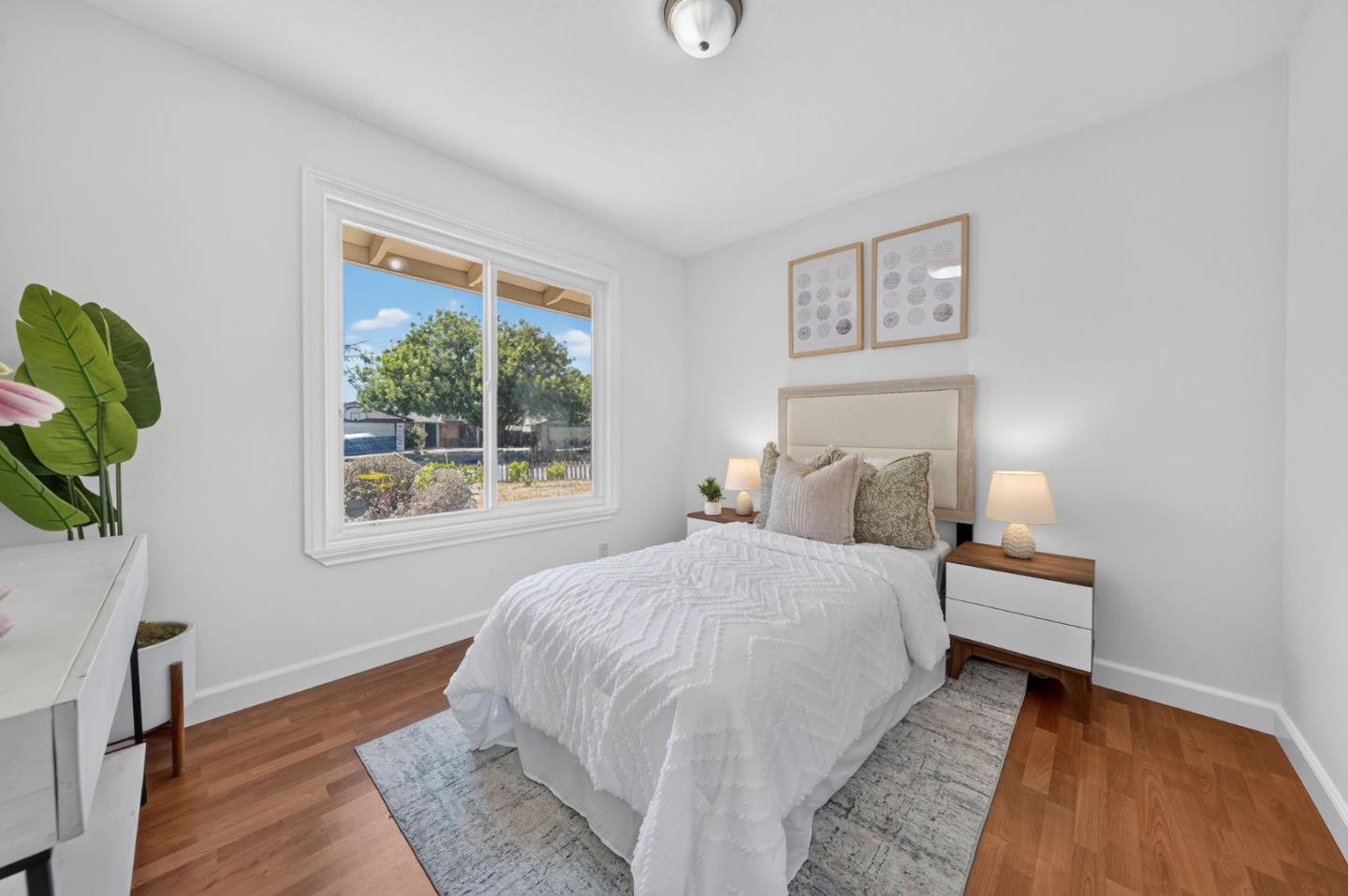 2422 Ridgeglen WAY