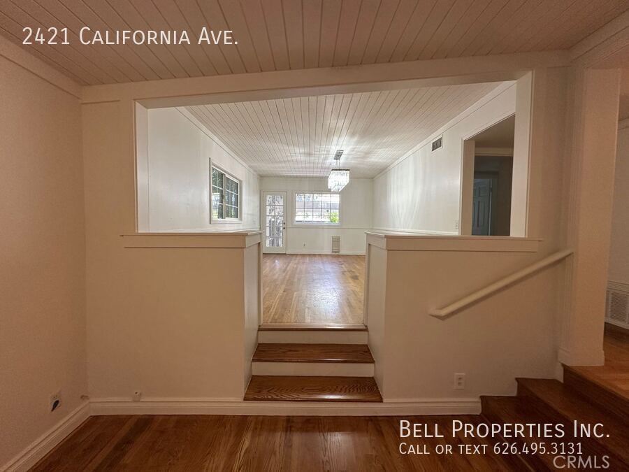 2421 California Avenue