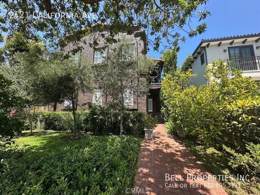 2421 California Avenue