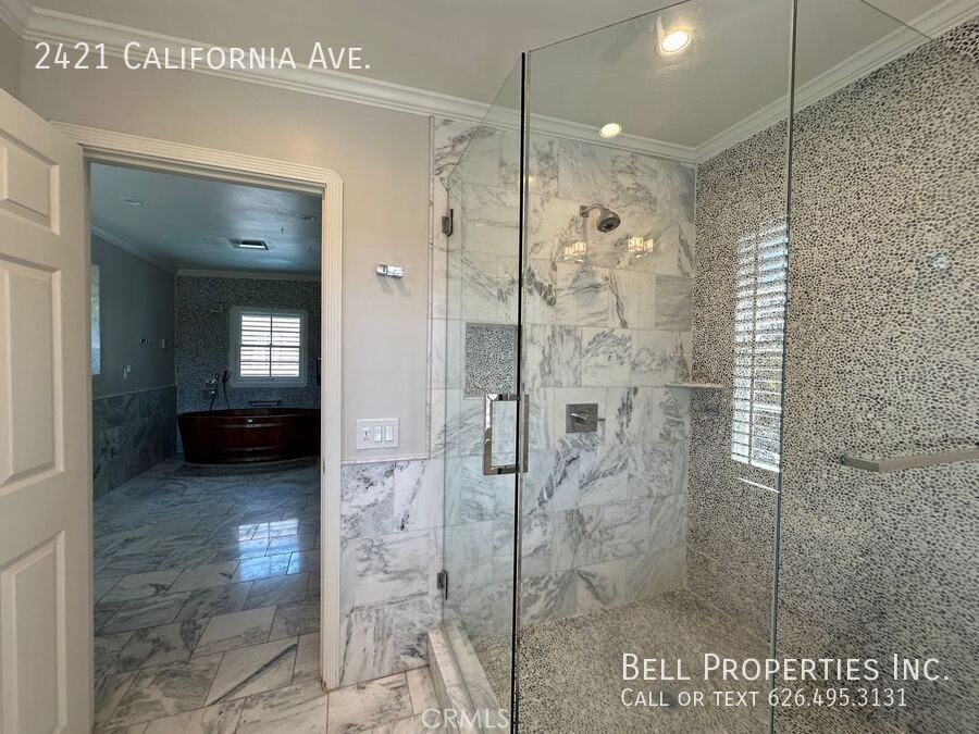 2421 California Avenue