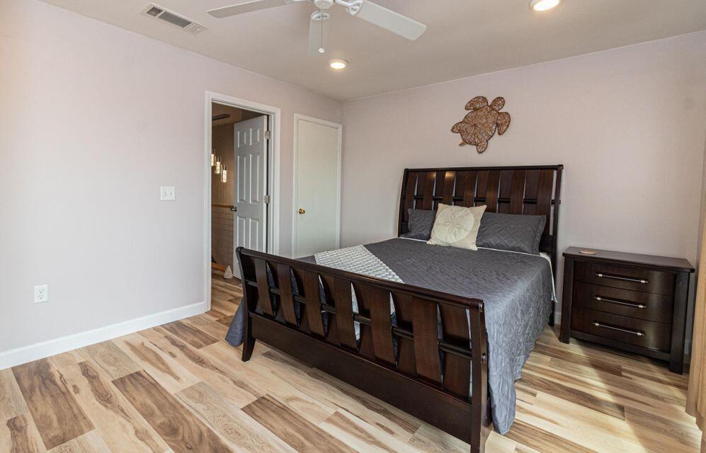 8468 Gulf Boulevard 2 & 3