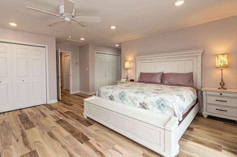 8468 Gulf Boulevard 2 & 3