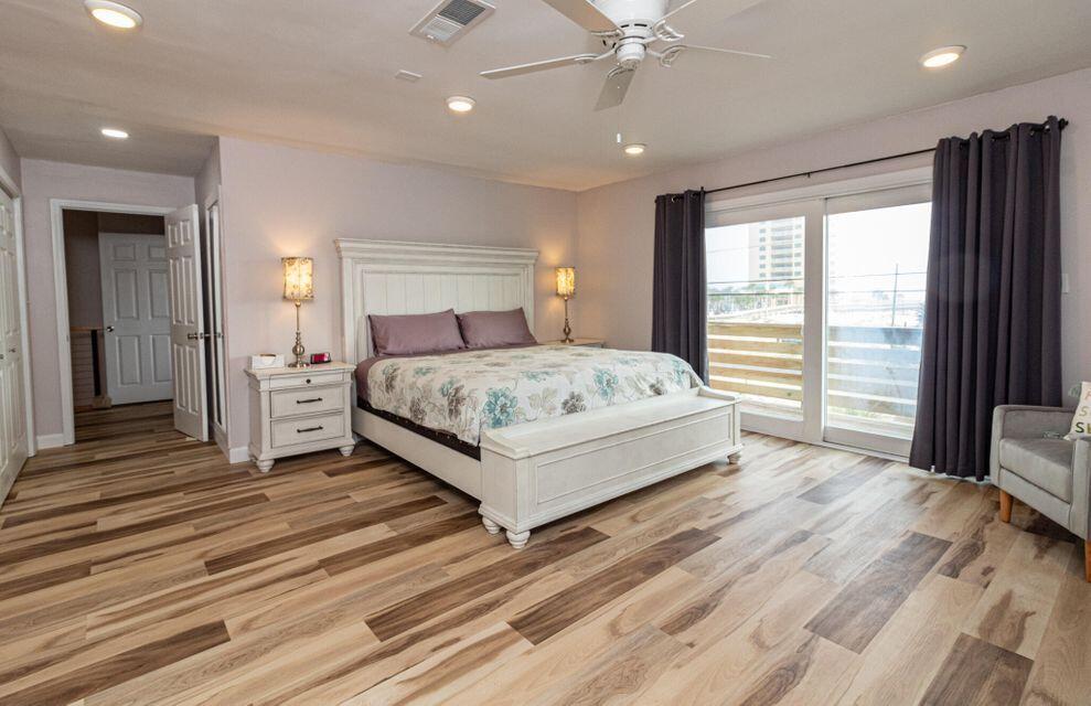 8468 Gulf Boulevard 2 & 3