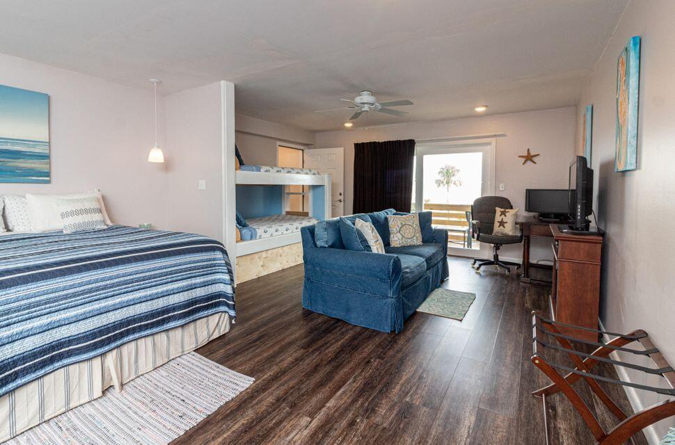 8468 Gulf Boulevard 2 & 3
