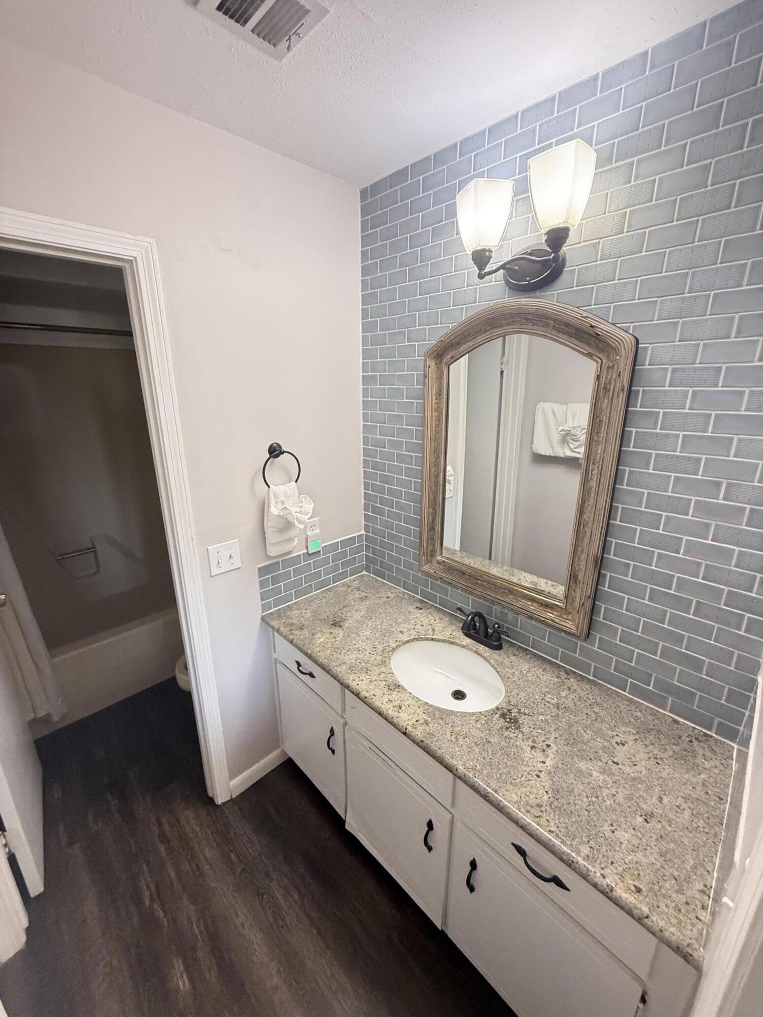 8468 Gulf Boulevard 2 & 3