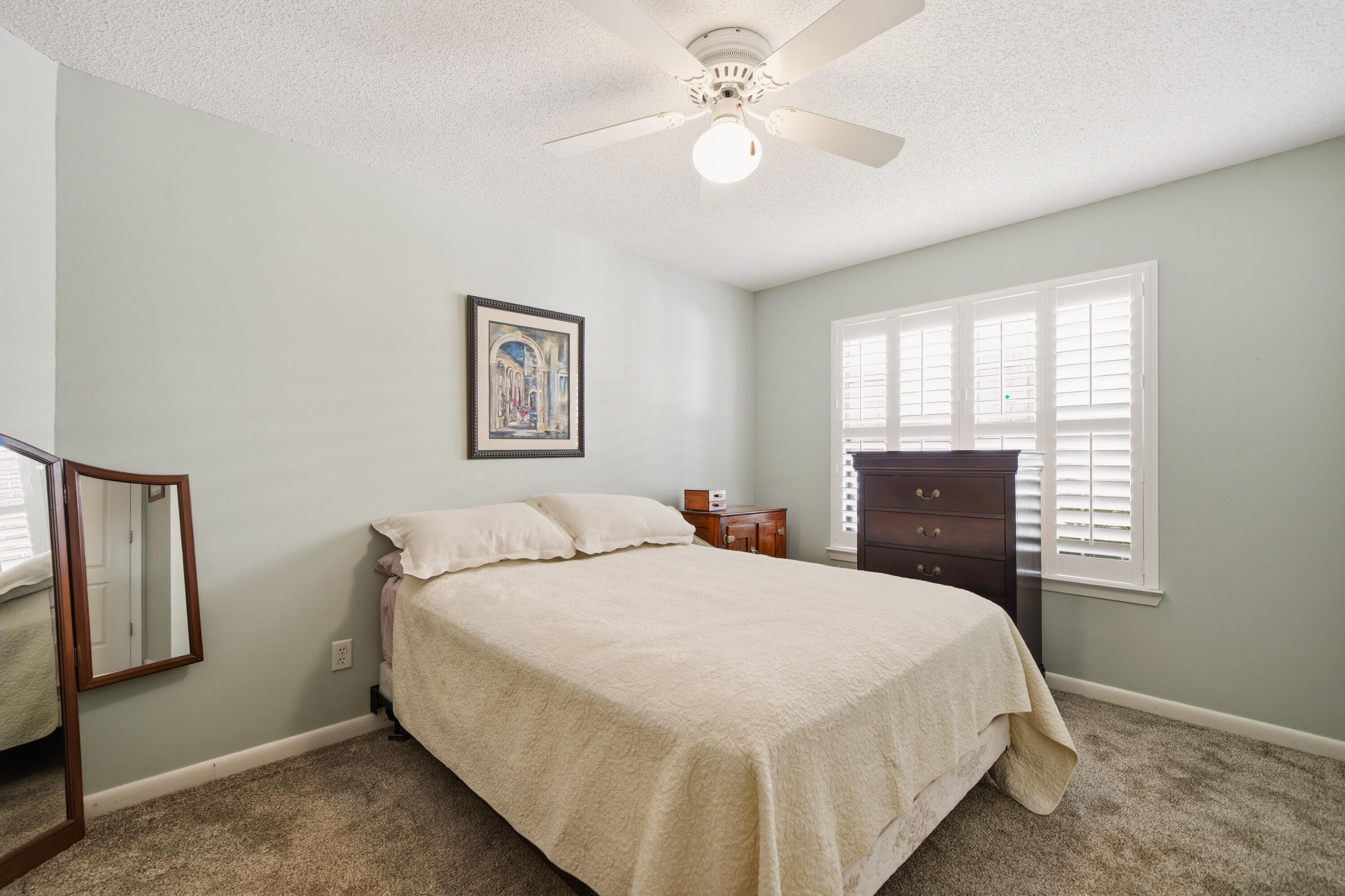 827 Fairway Lakes Drive