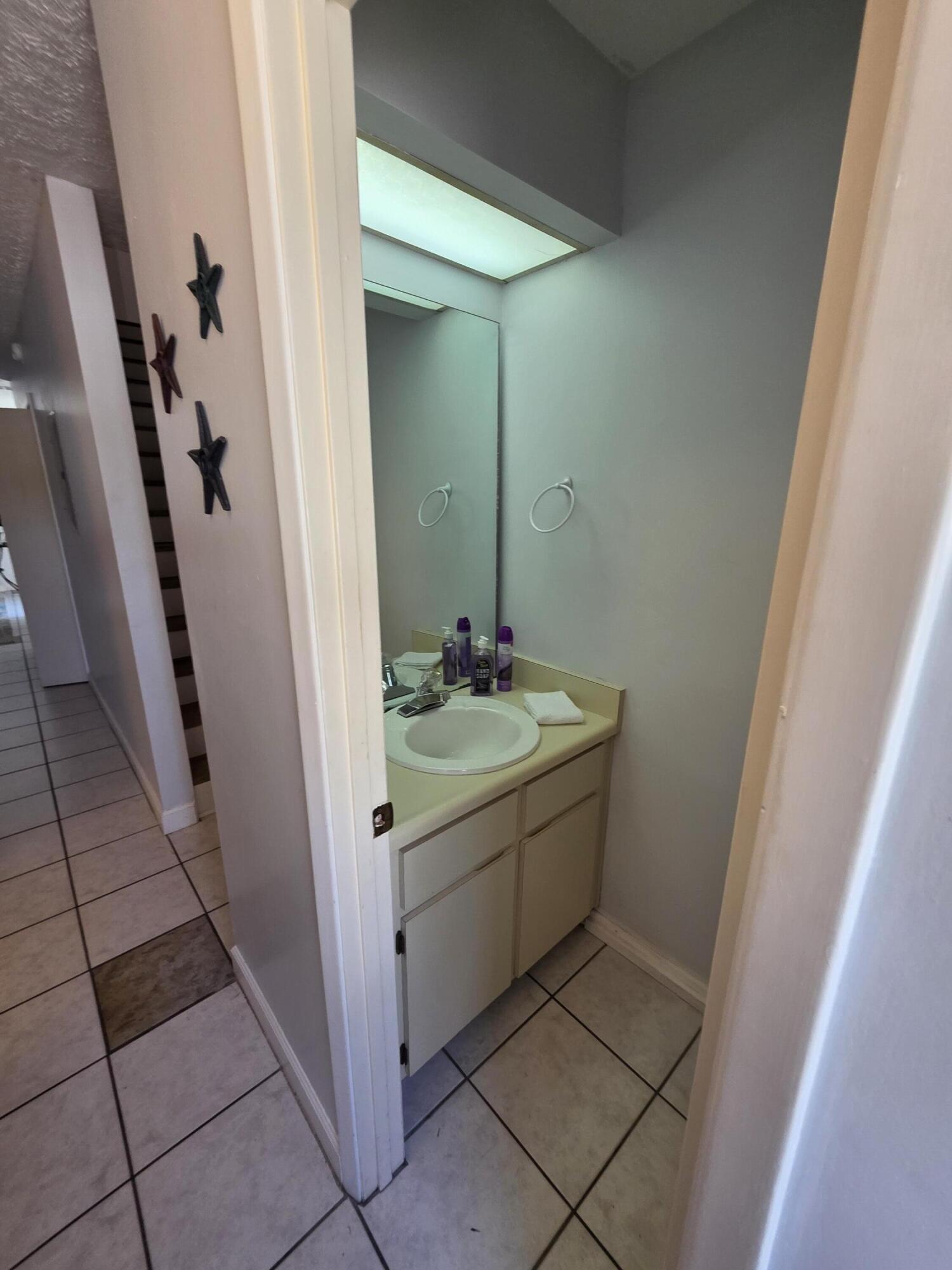 7125 N Lagoon Drive UNIT H