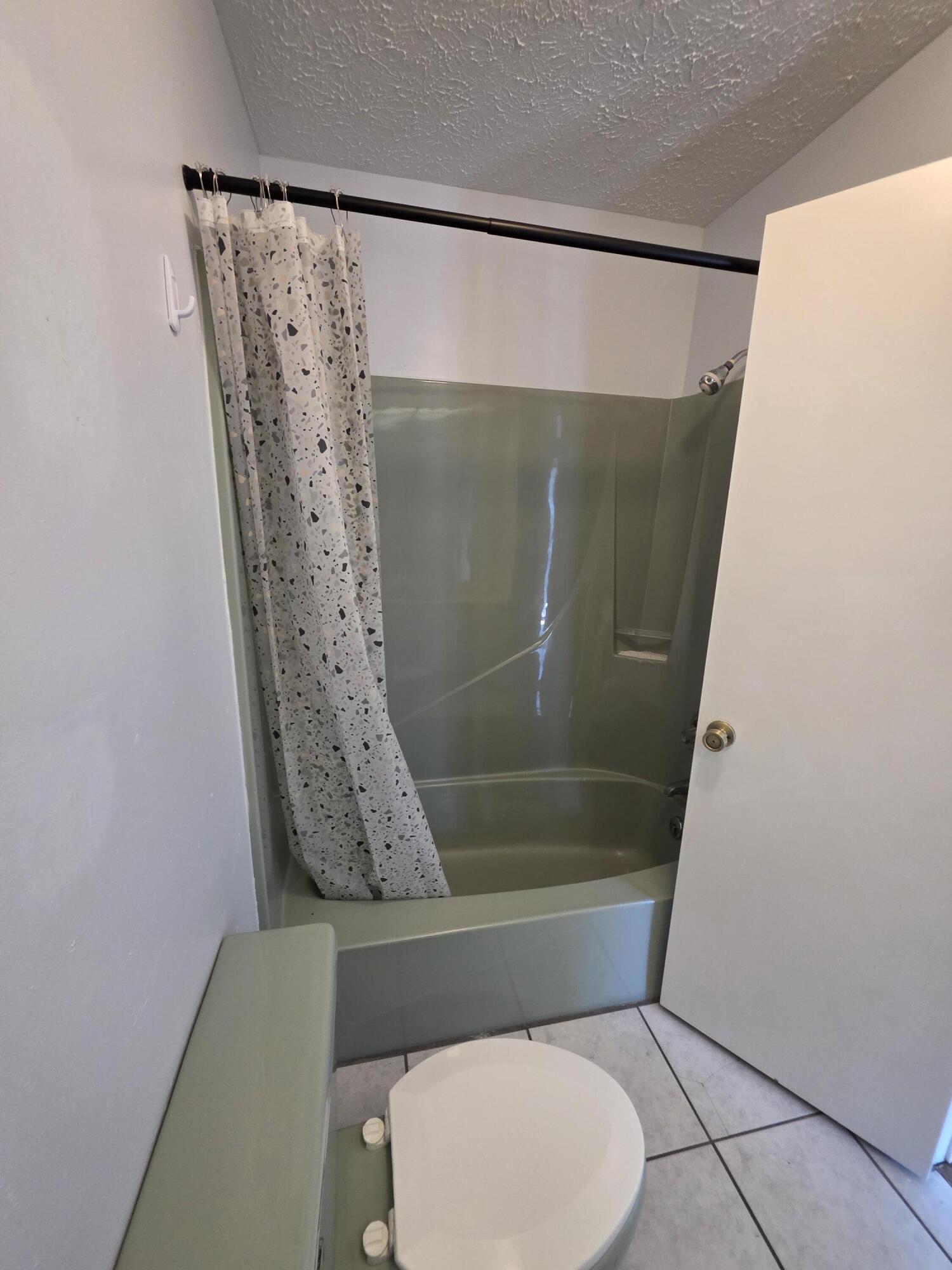 7125 N Lagoon Drive UNIT H
