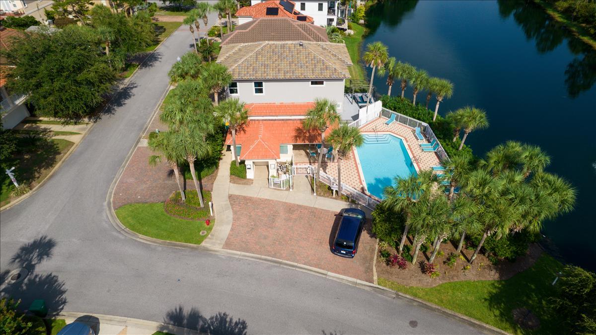 4743 Amhurst Circle