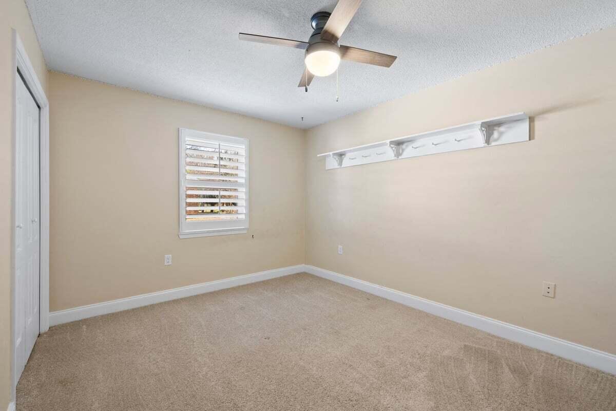 318 Jamaica Way