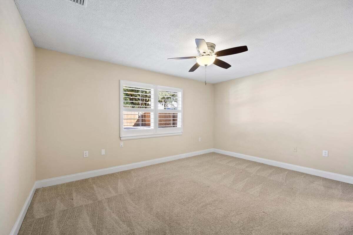 318 Jamaica Way