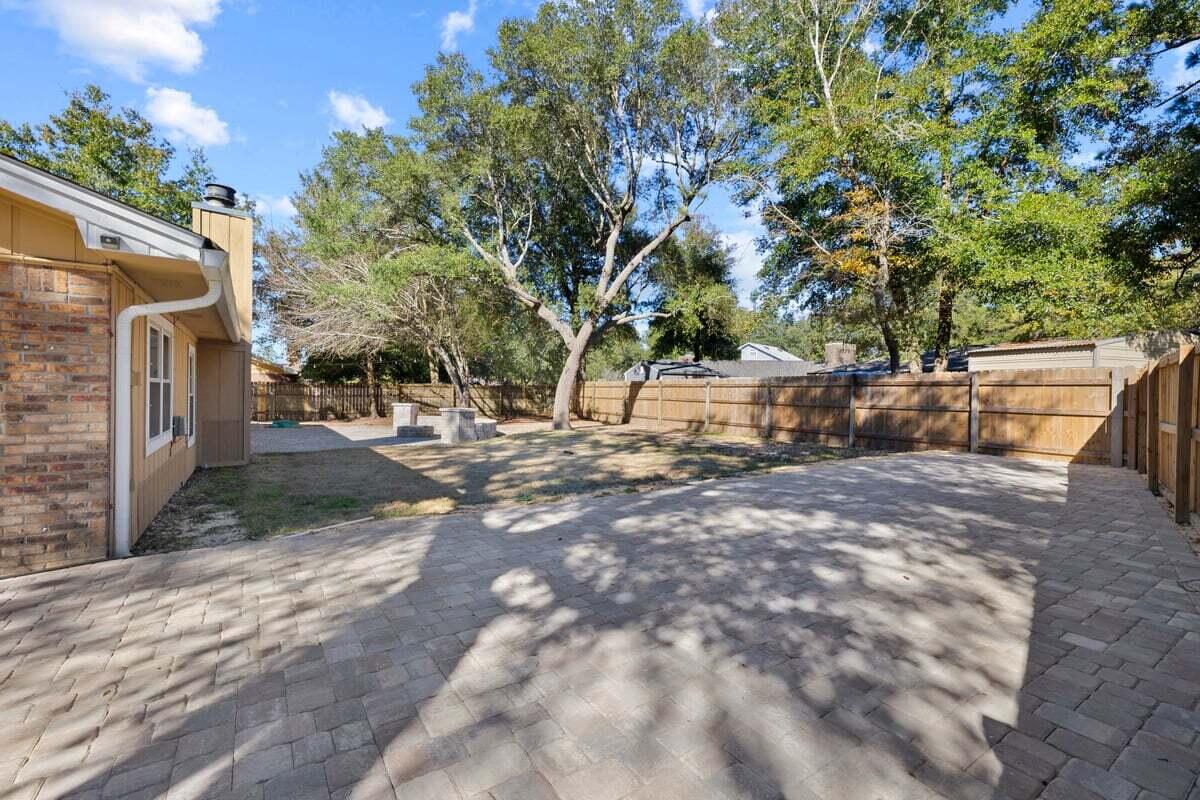318 Jamaica Way