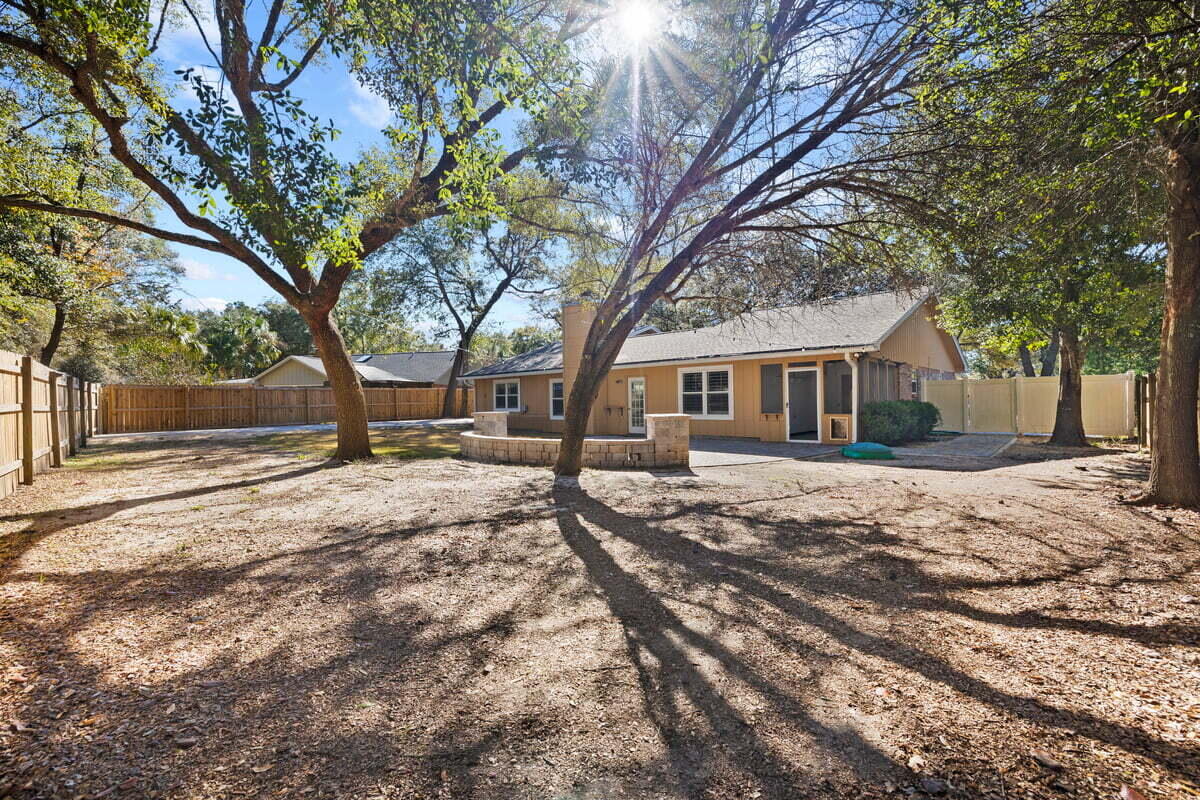 318 Jamaica Way