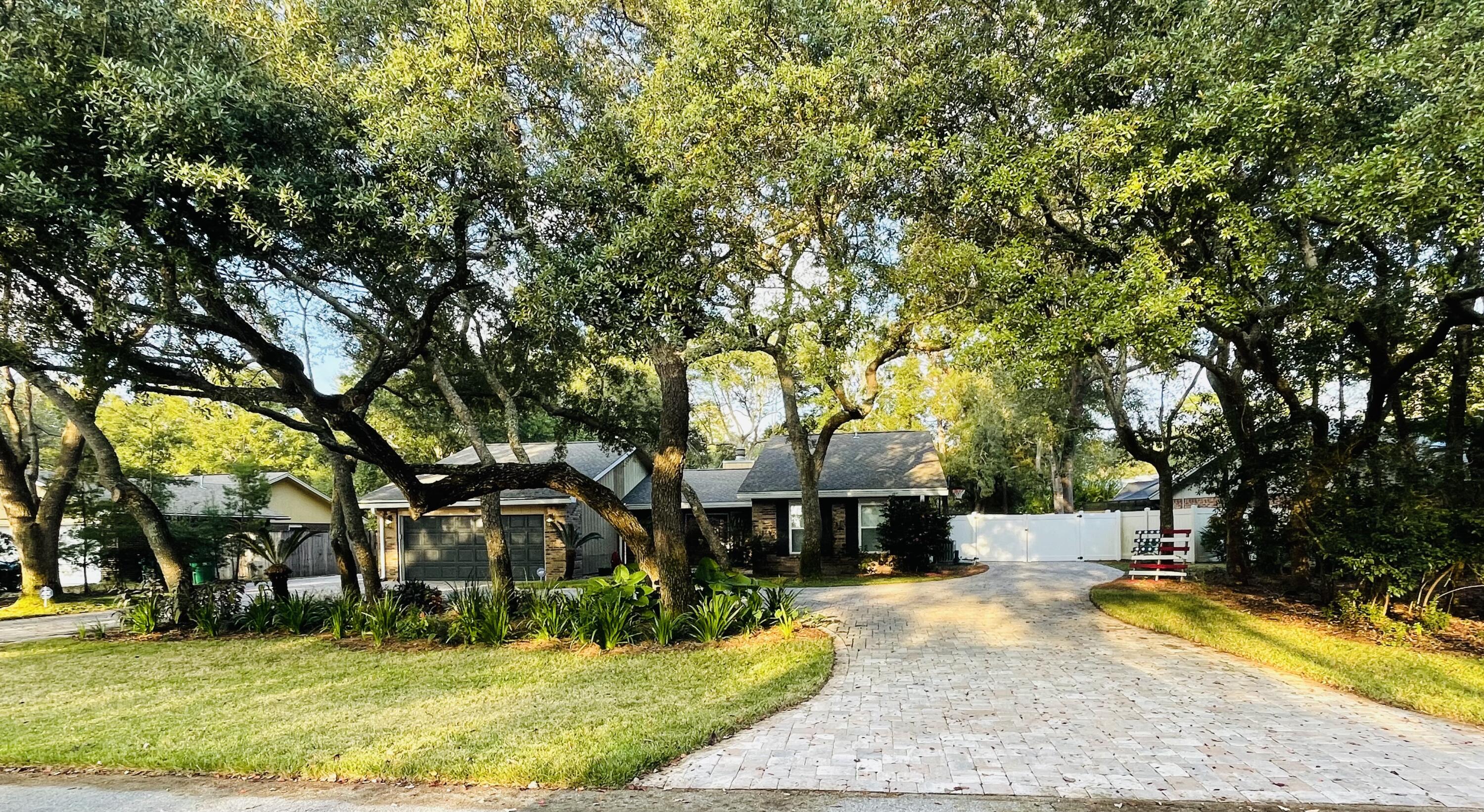 318 Jamaica Way