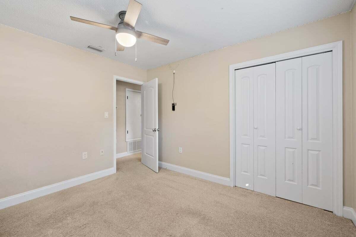 318 Jamaica Way