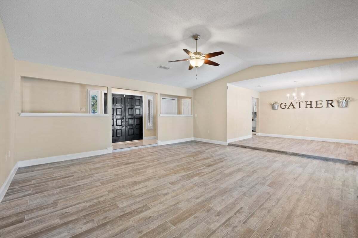 318 Jamaica Way