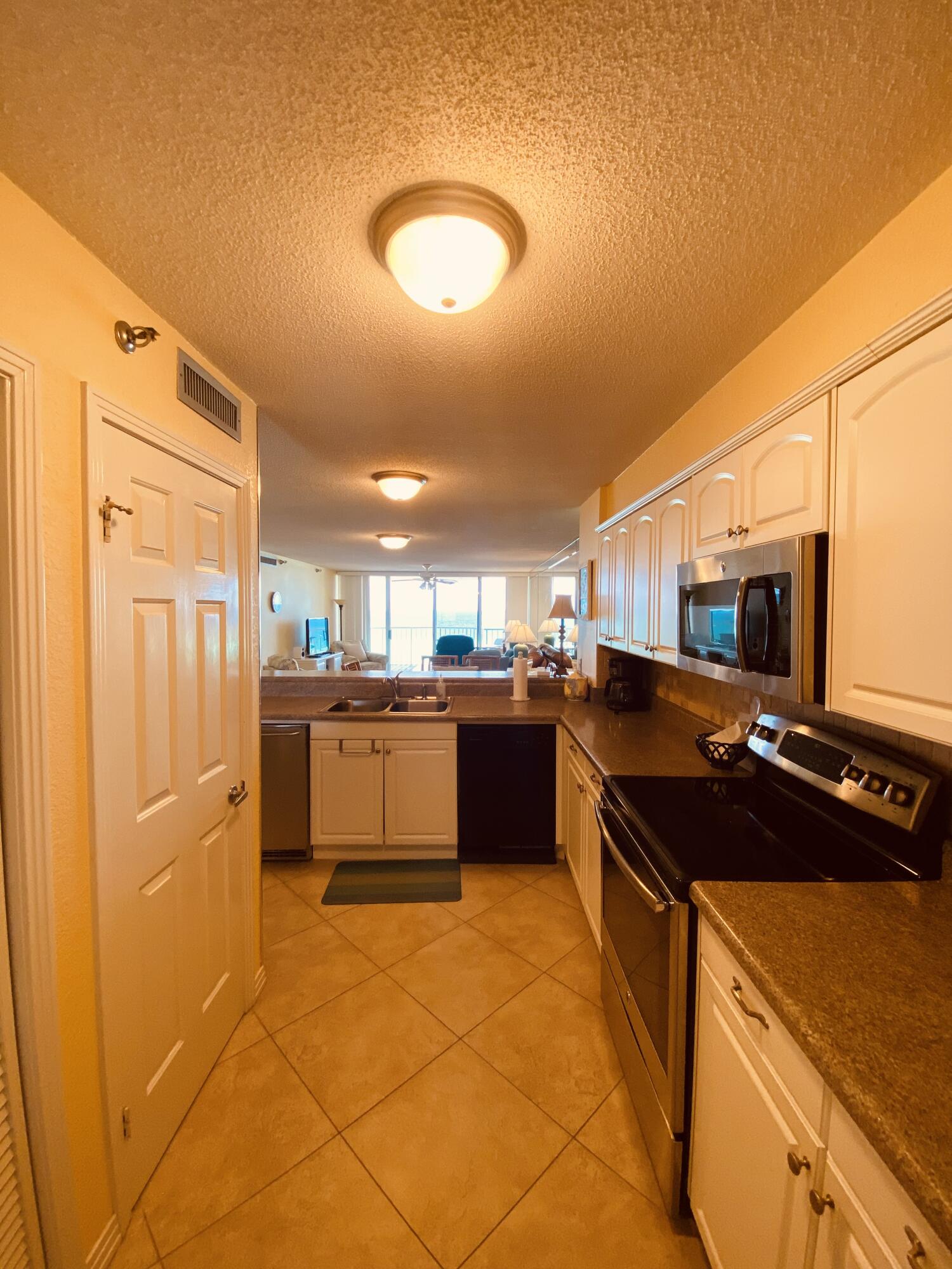 9815 W Highway 98, 602A