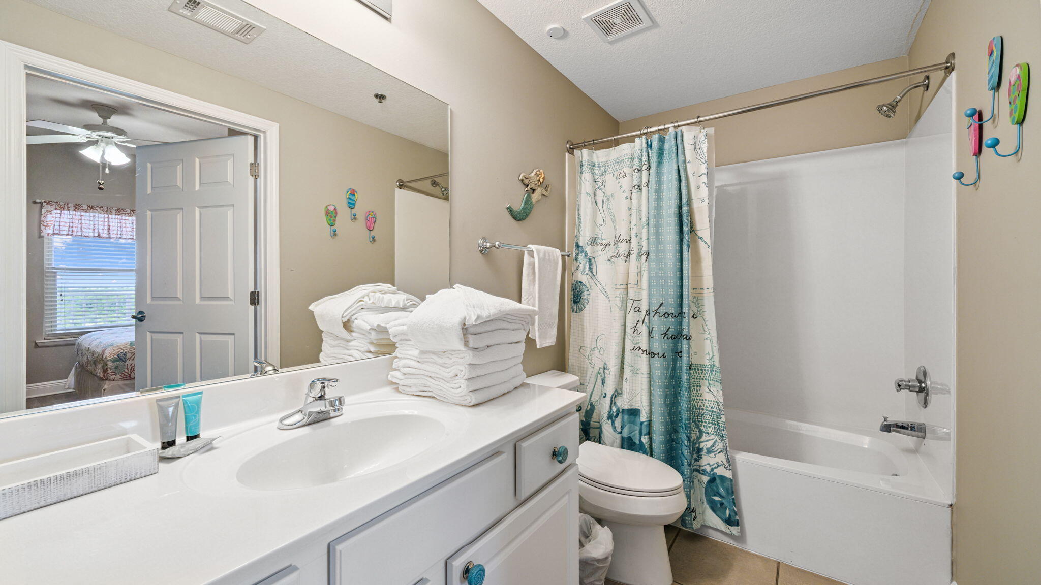 122 Seascape Drive, UNIT 902