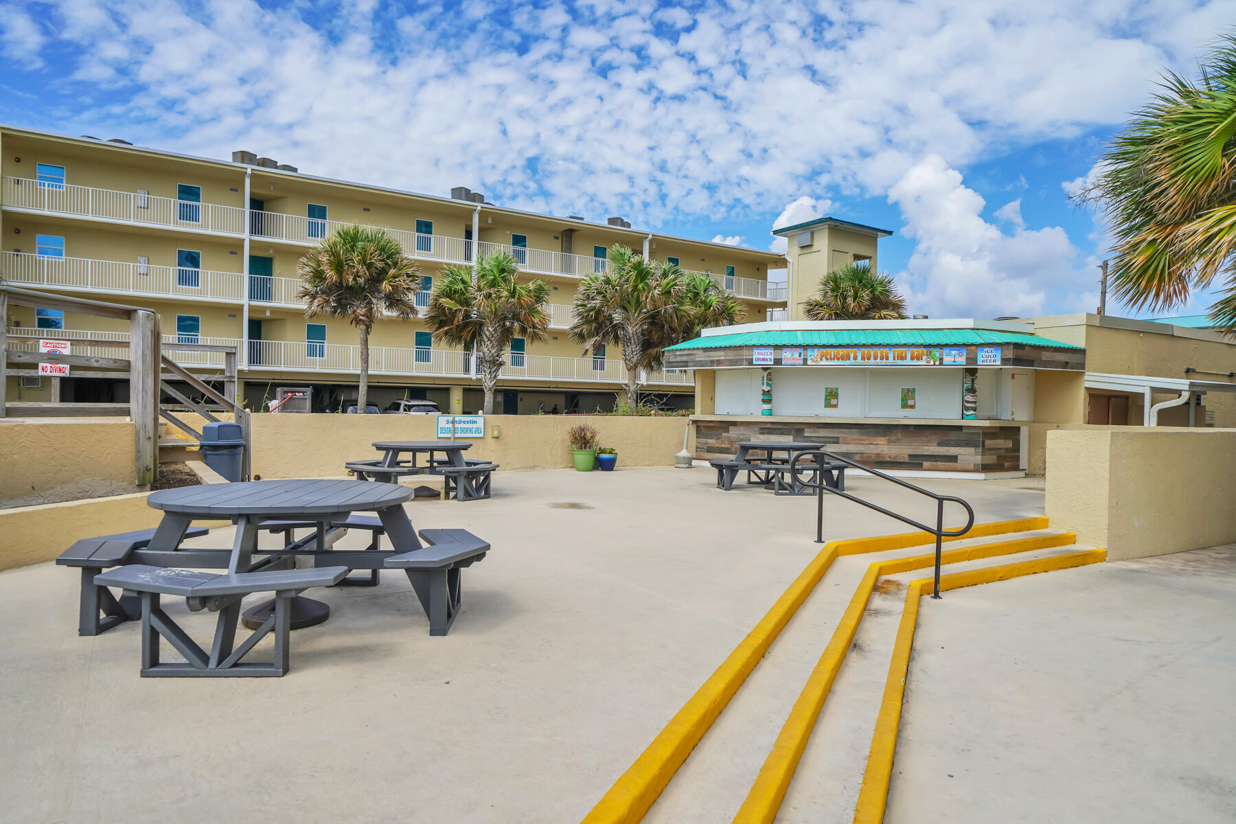 1040 Hwy 98, 516