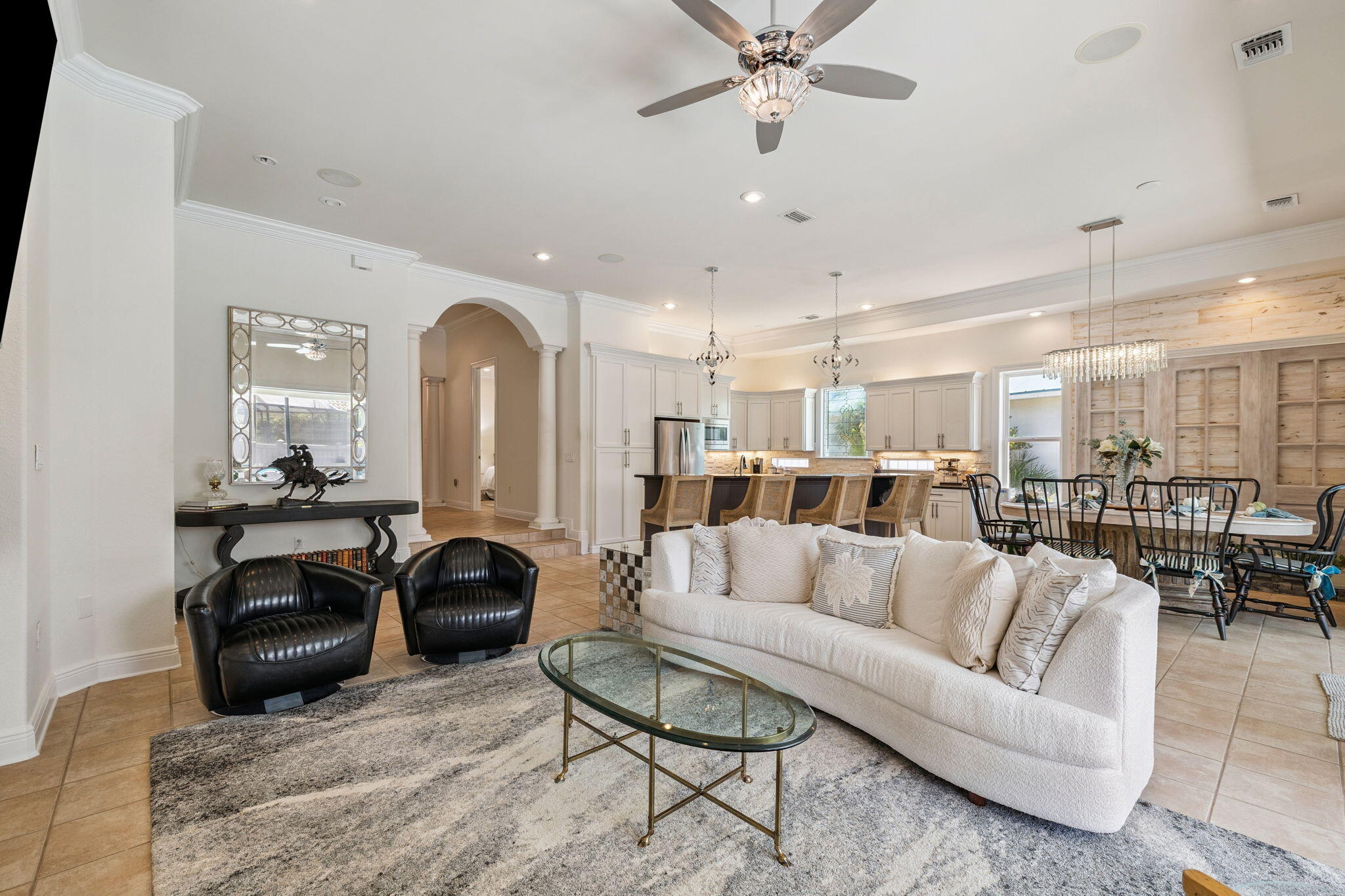 4732 Papaya Park