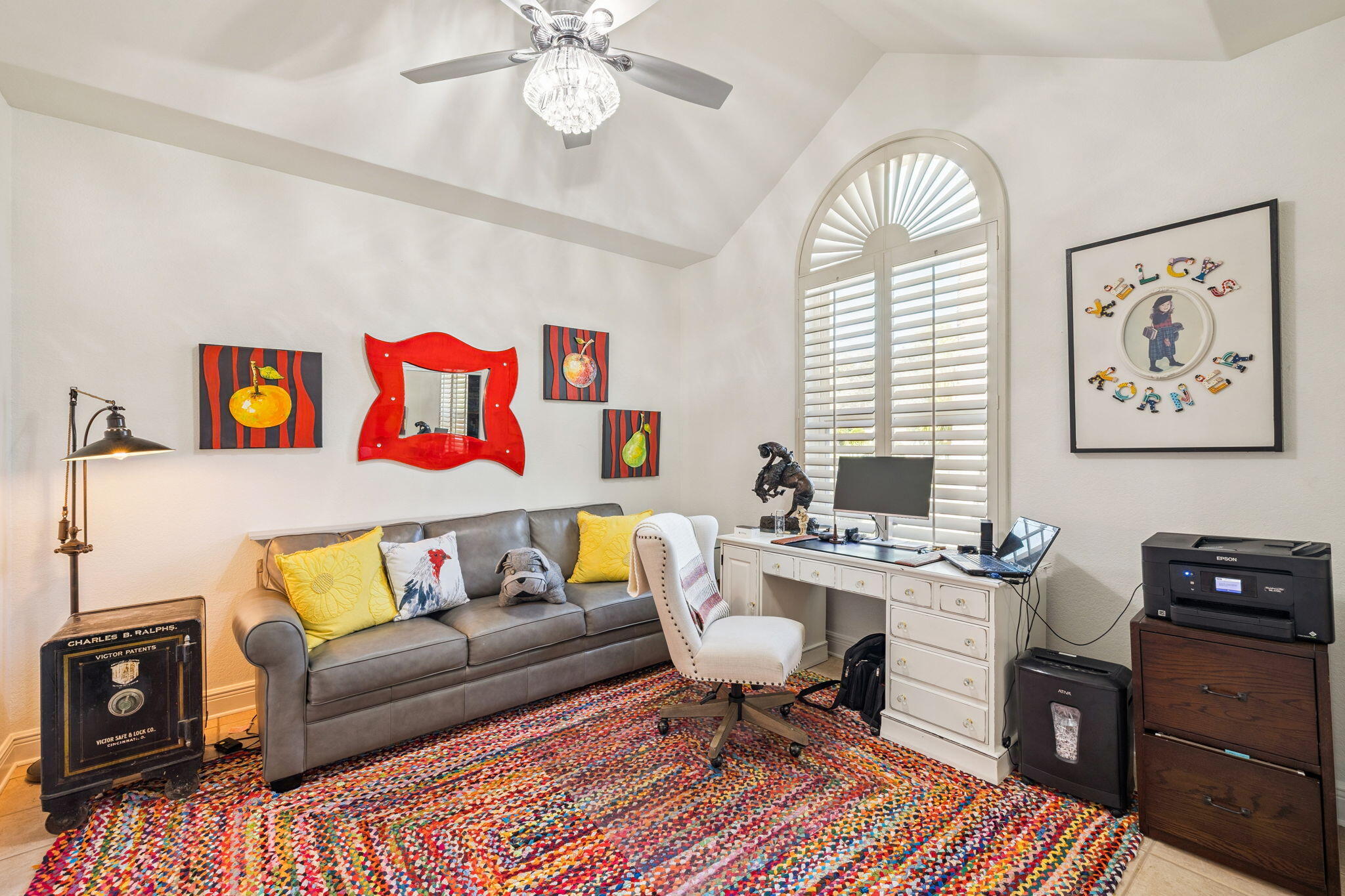 4732 Papaya Park