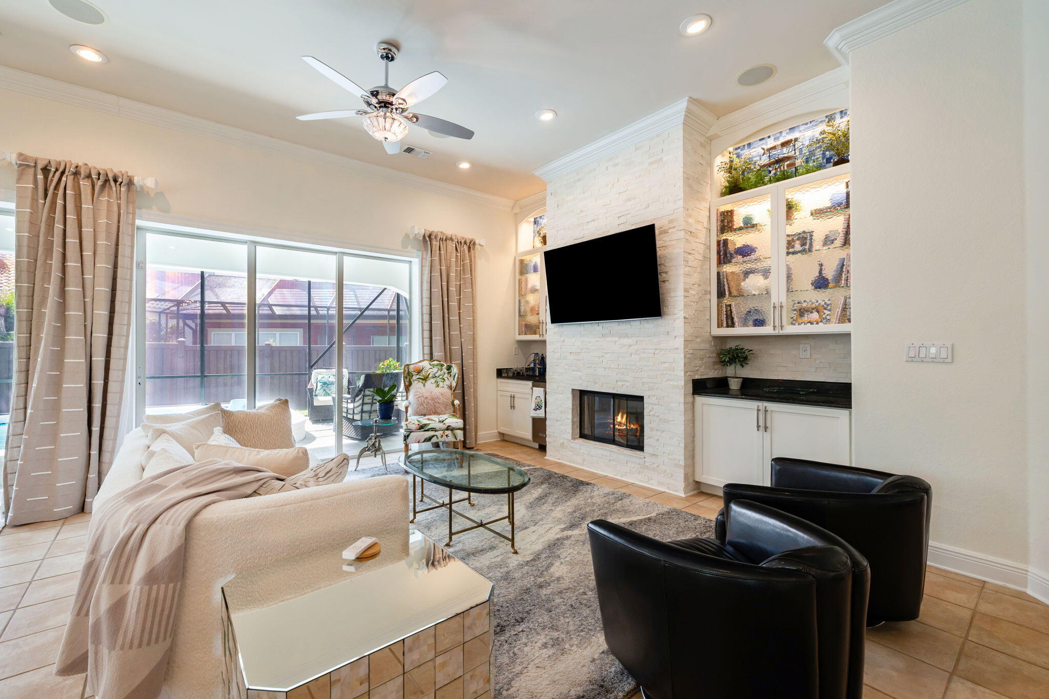 4732 Papaya Park