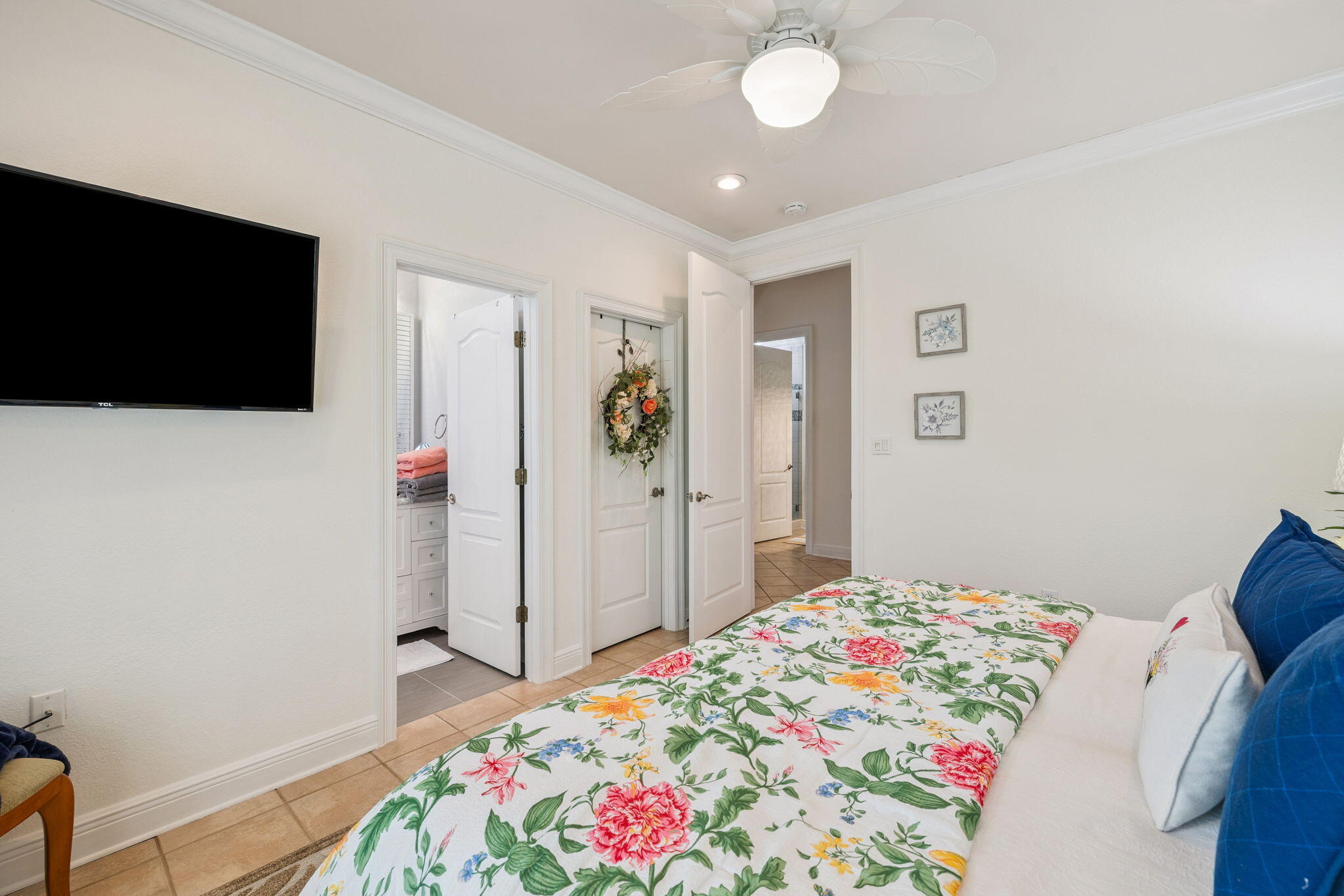 4732 Papaya Park