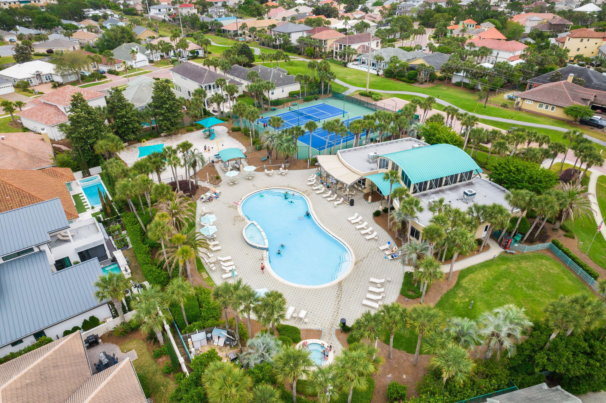 4732 Papaya Park