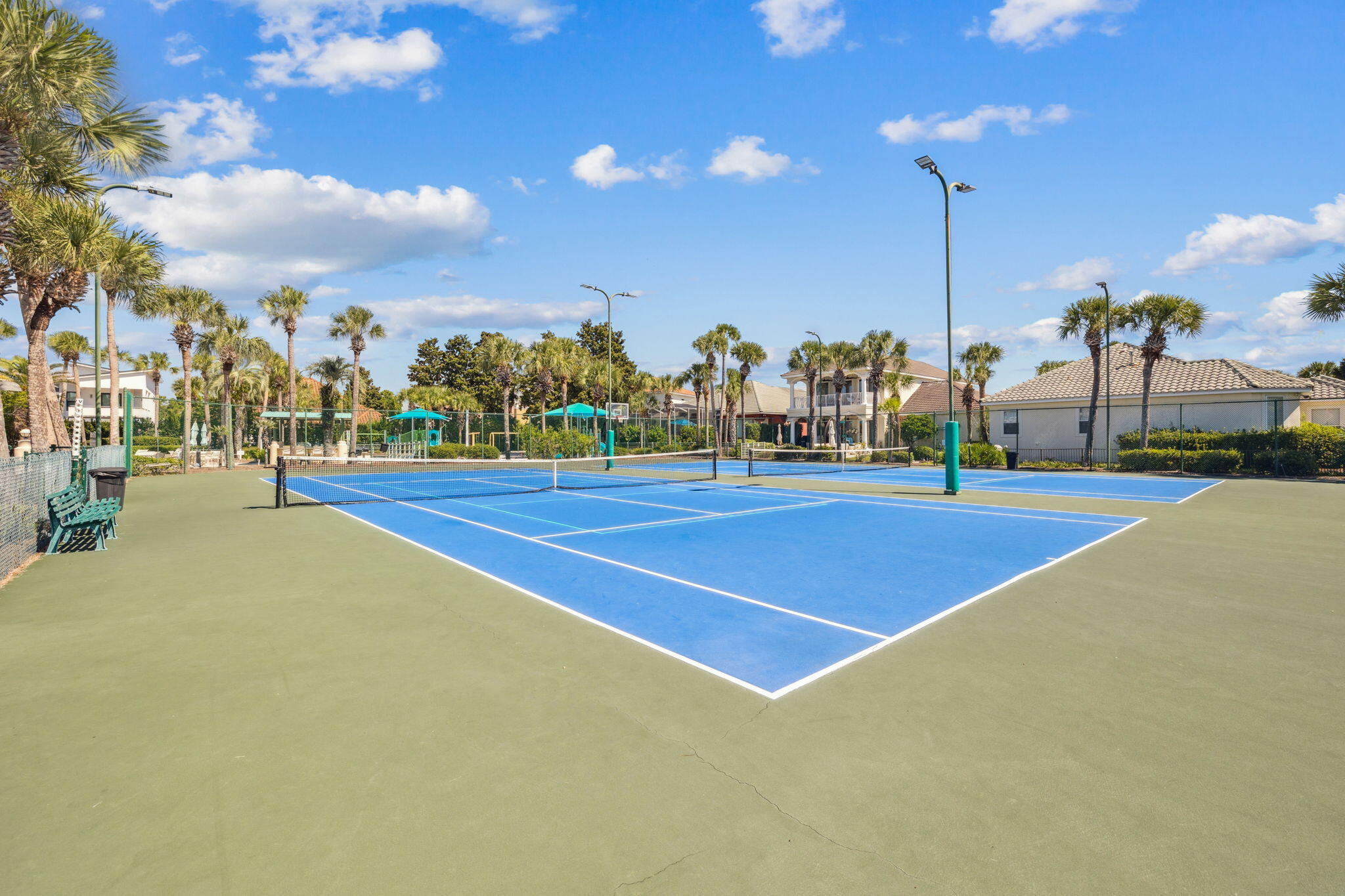 4732 Papaya Park