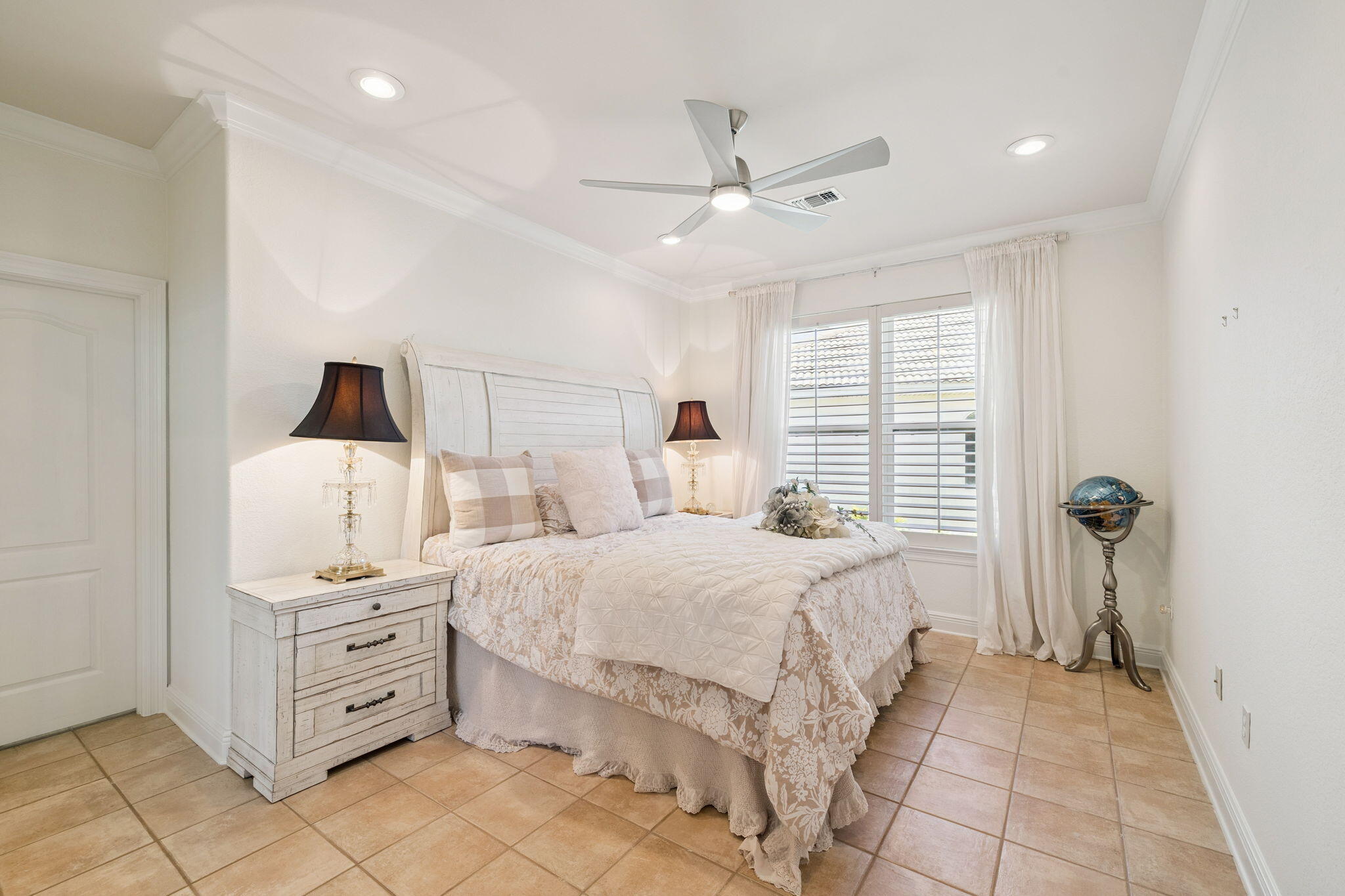 4732 Papaya Park