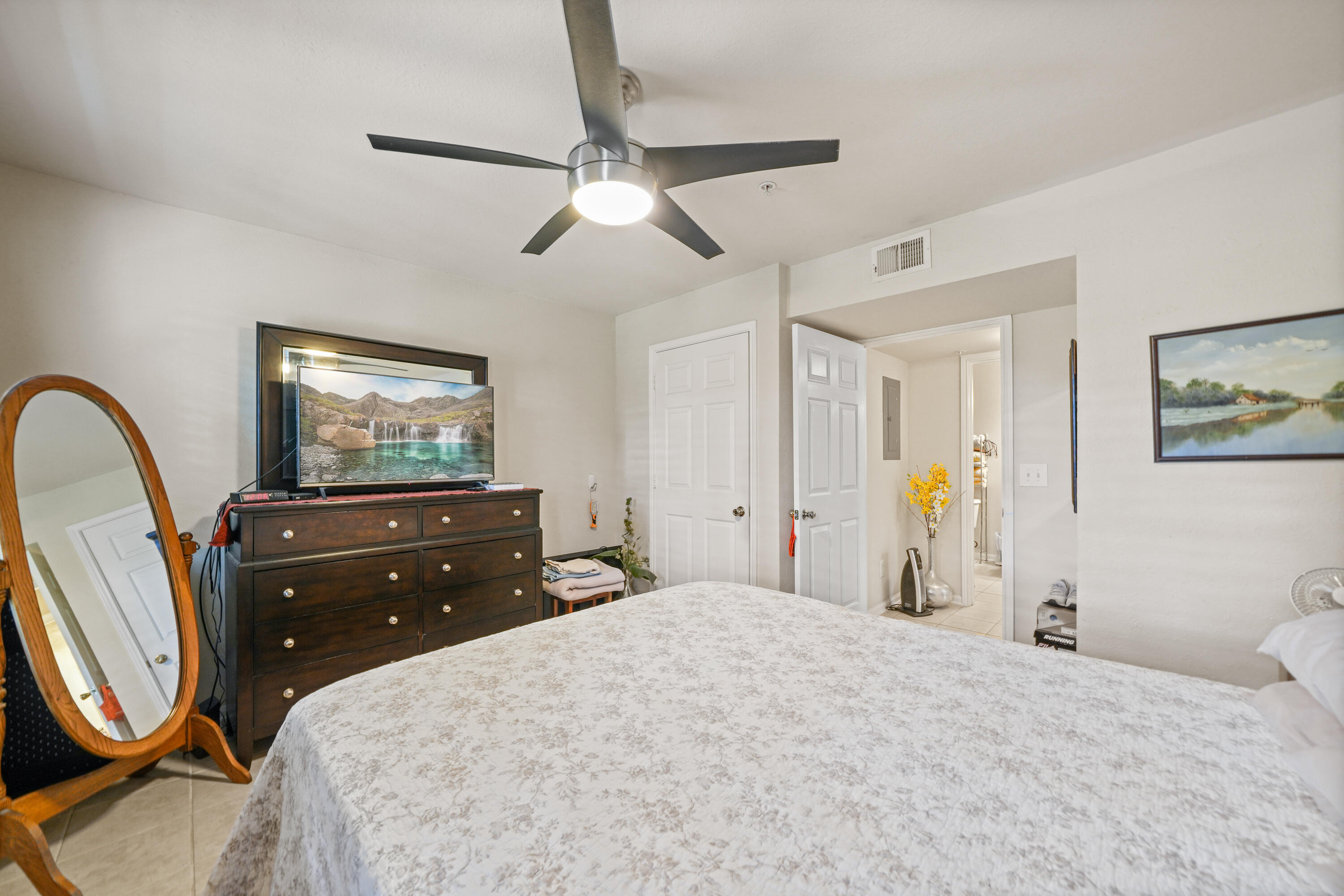 4040 Dancing Cloud Court 332