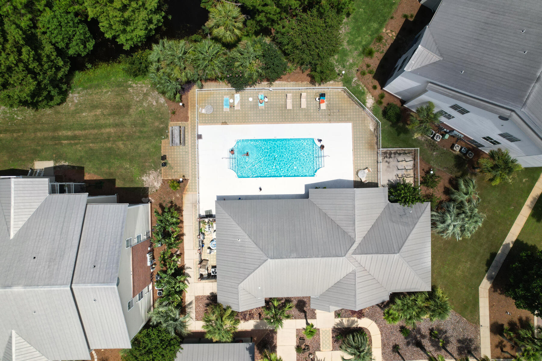 4040 Dancing Cloud Court 332