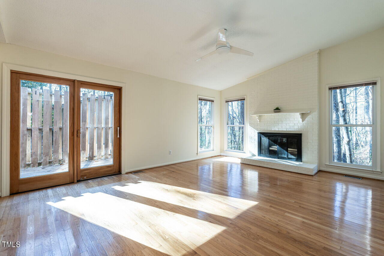 1209 Selwyn Lane