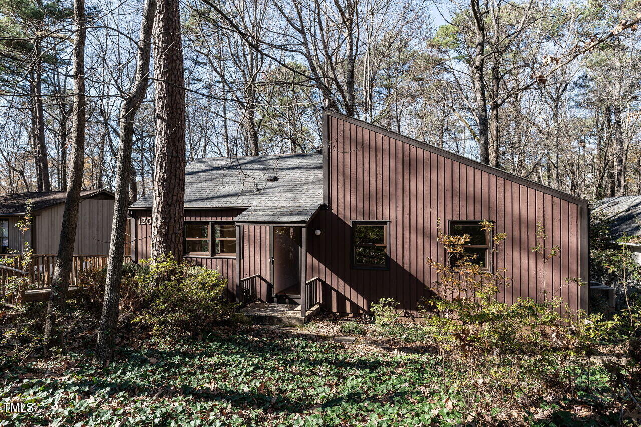 1209 Selwyn Lane