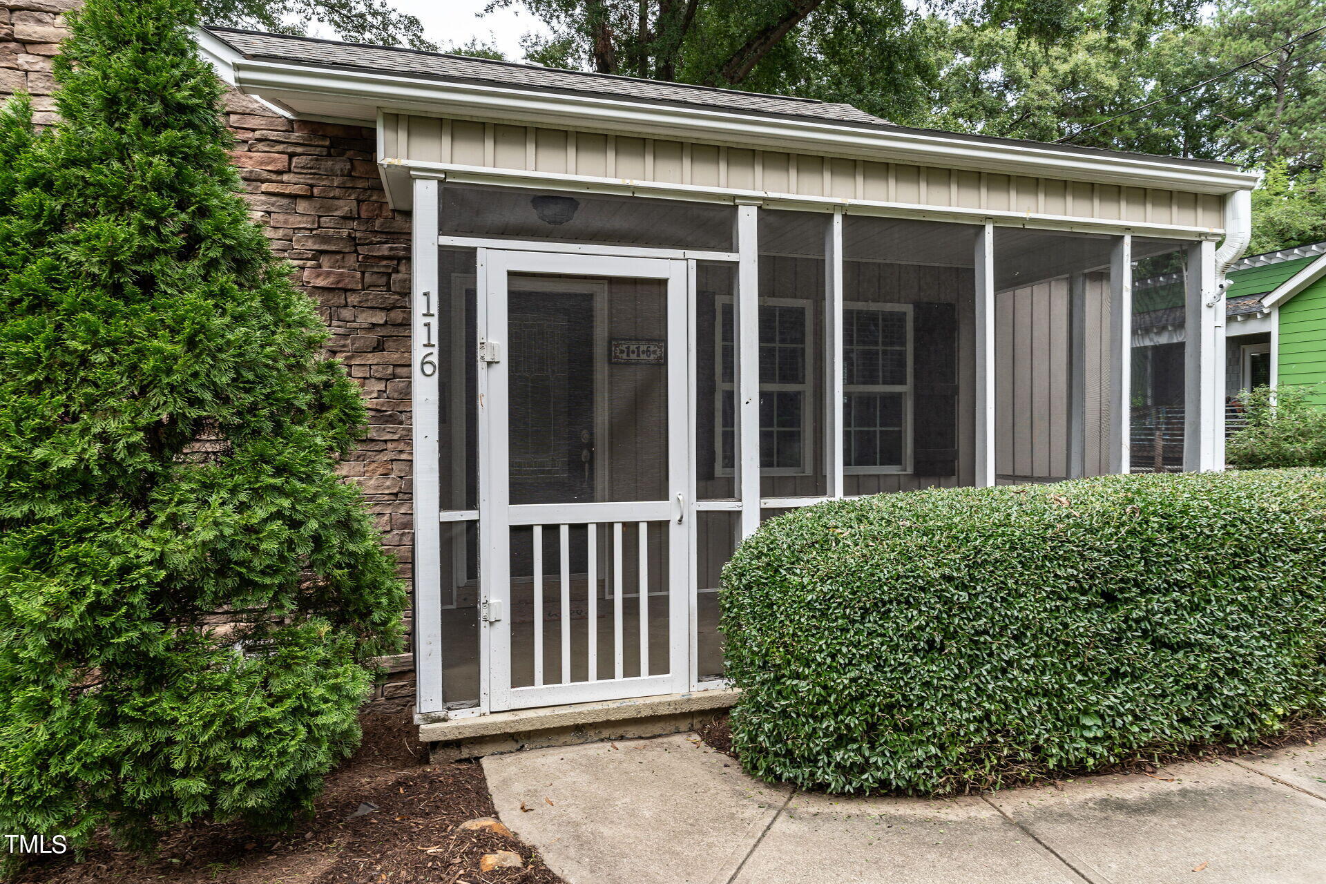 116 Plainview Avenue