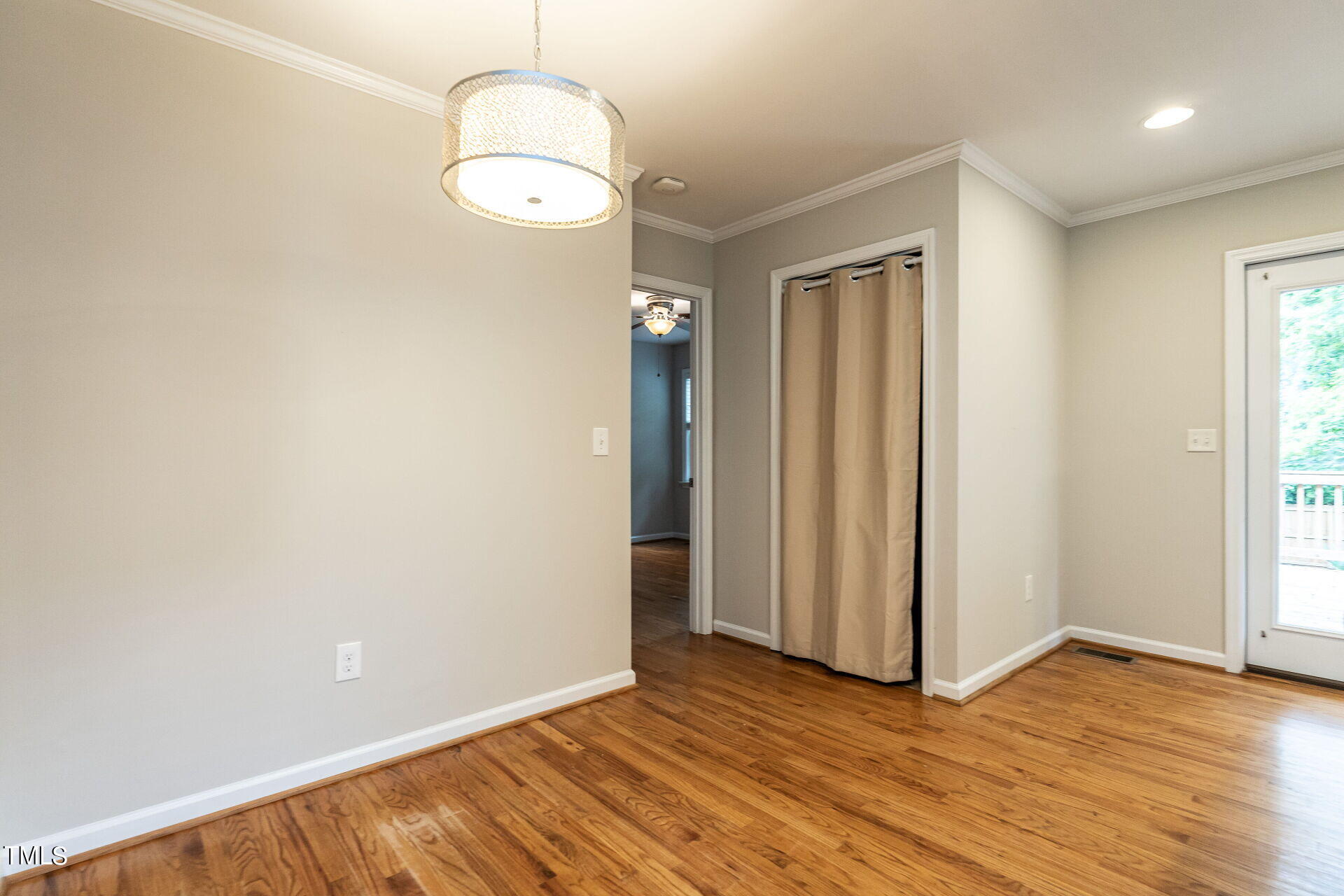 116 Plainview Avenue
